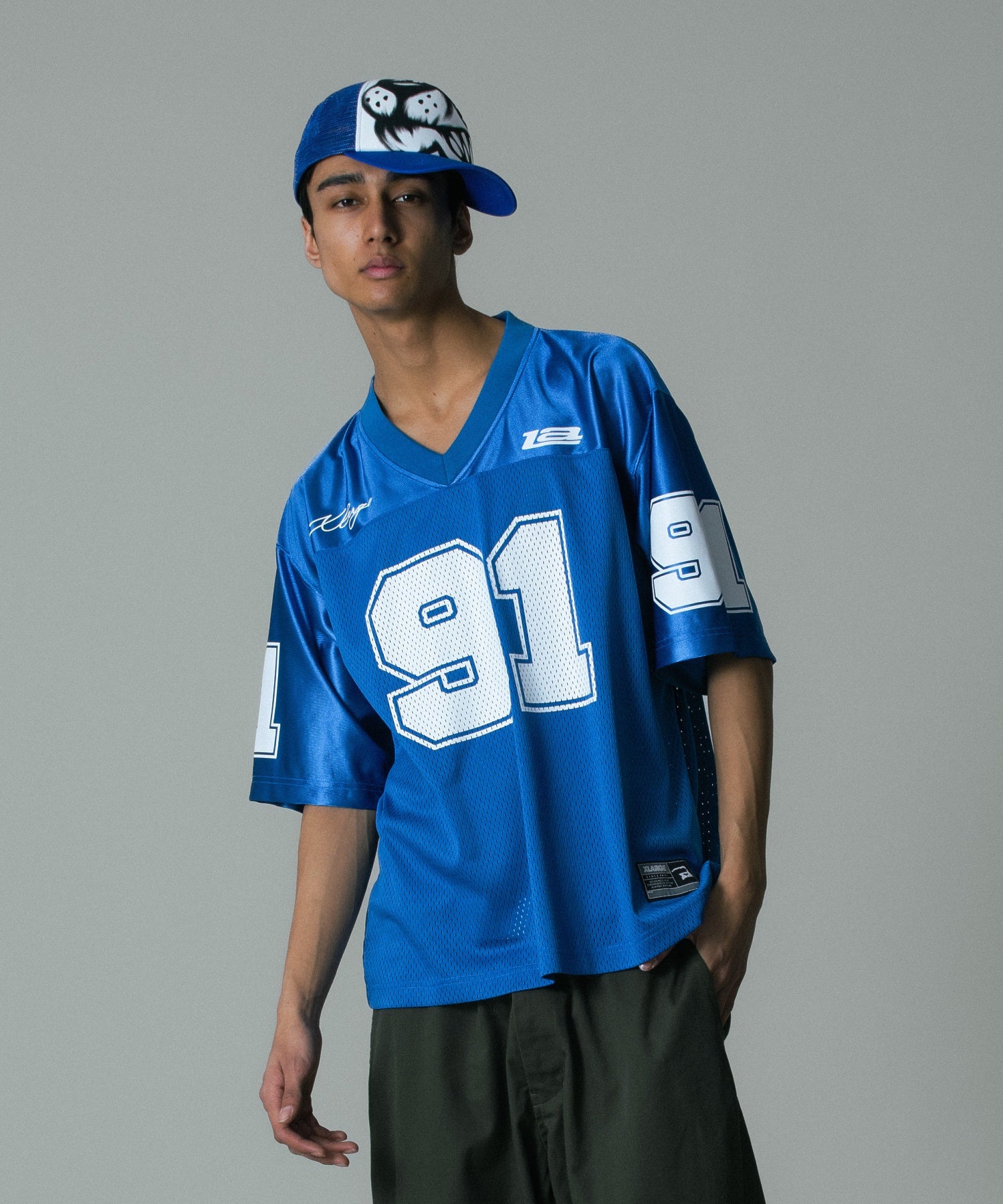 MODEL 身長183cm / 着用サイズ：Lサイズ