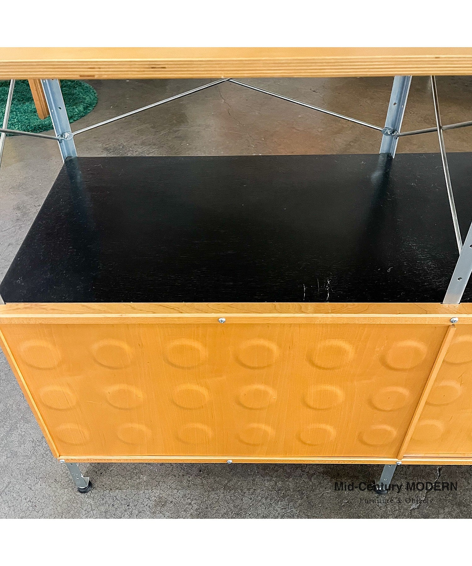 ESU230-N / Herman Miller / Used