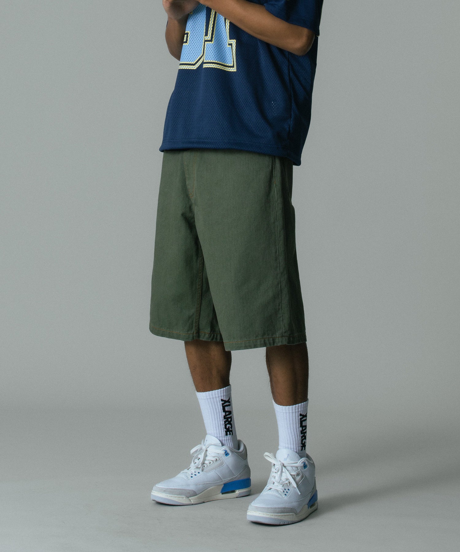 MODEL 身長185cm / 着用サイズ：34inch