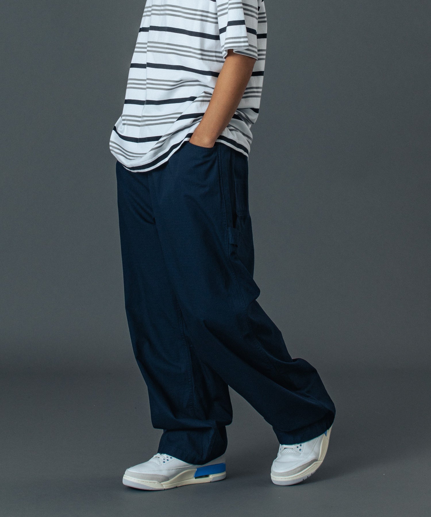 MODEL 身長172cm / 着用サイズ：Lサイズ