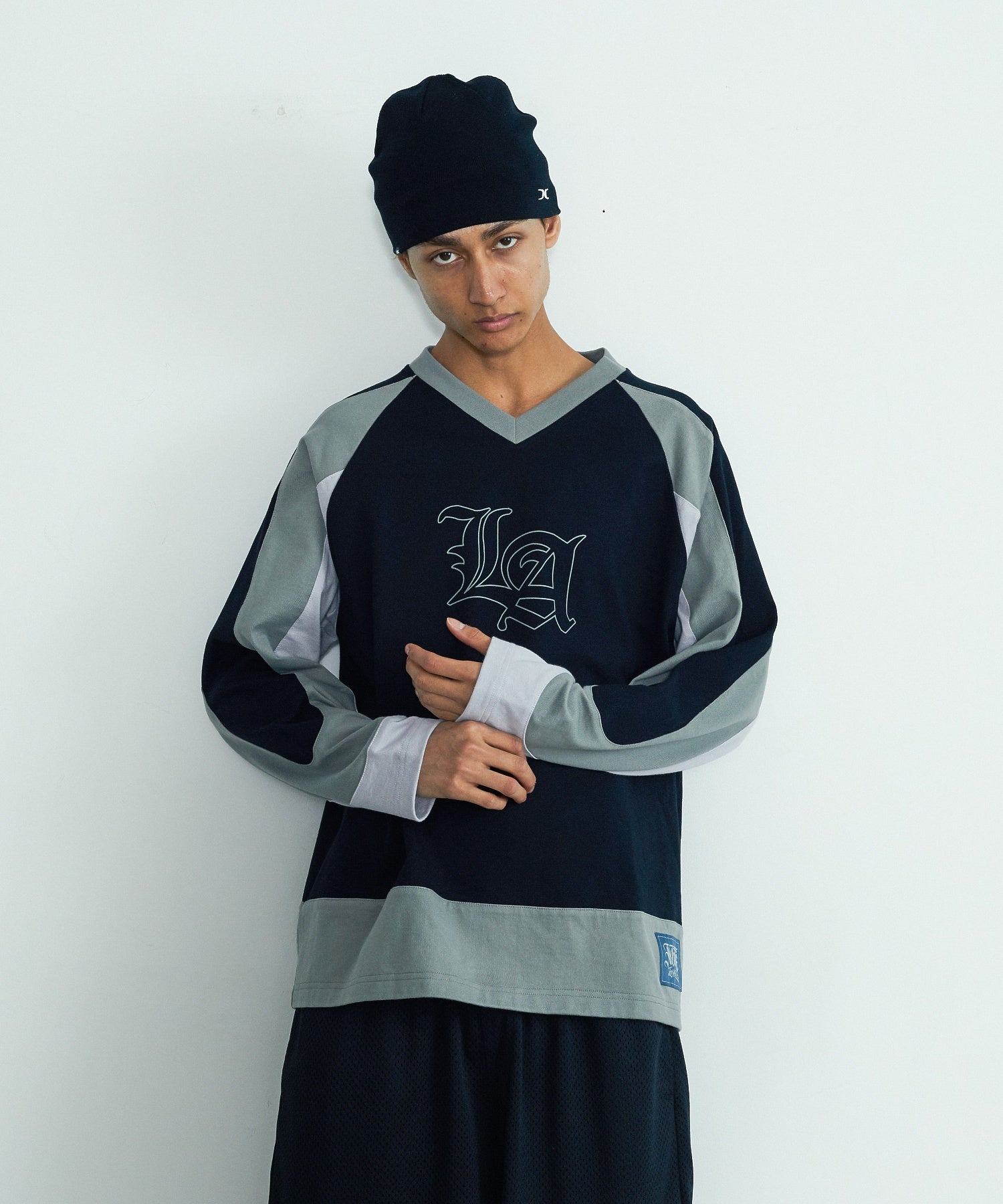 MODEL身長：183cm / 着用サイズ：Lサイズ