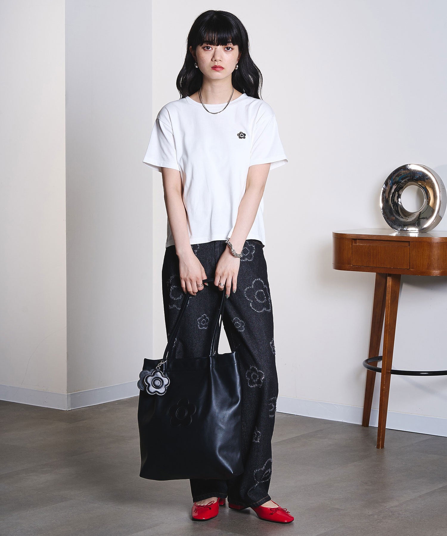 MARY QUANT/DAISY PATCH SOFT TOTE