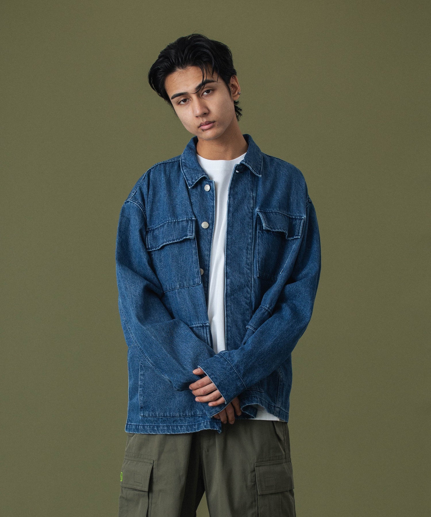 MODEL 身長183cm / 着用サイズ：Lサイズ