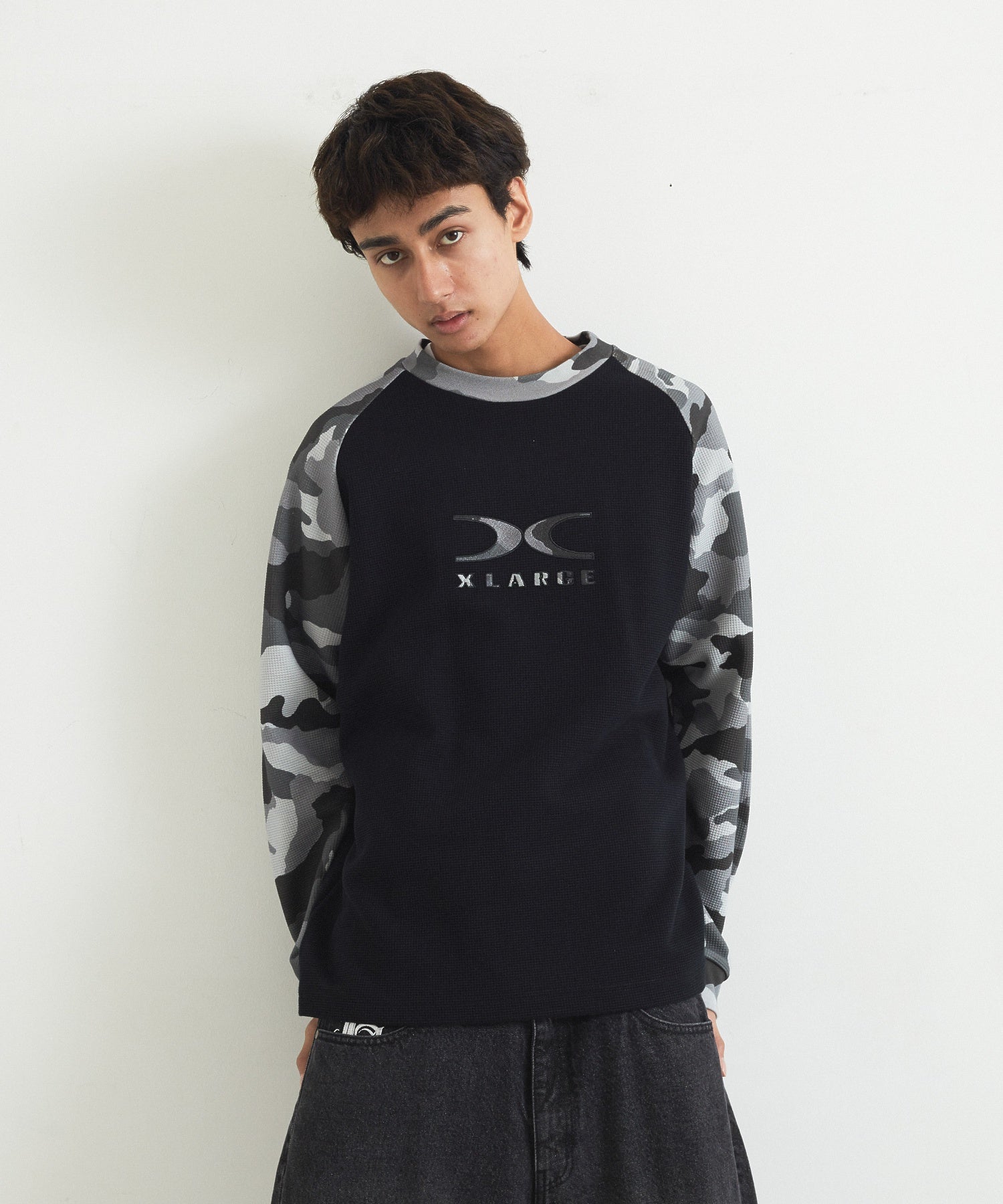 MODEL身長：183cm / 着用サイズ：Lサイズ