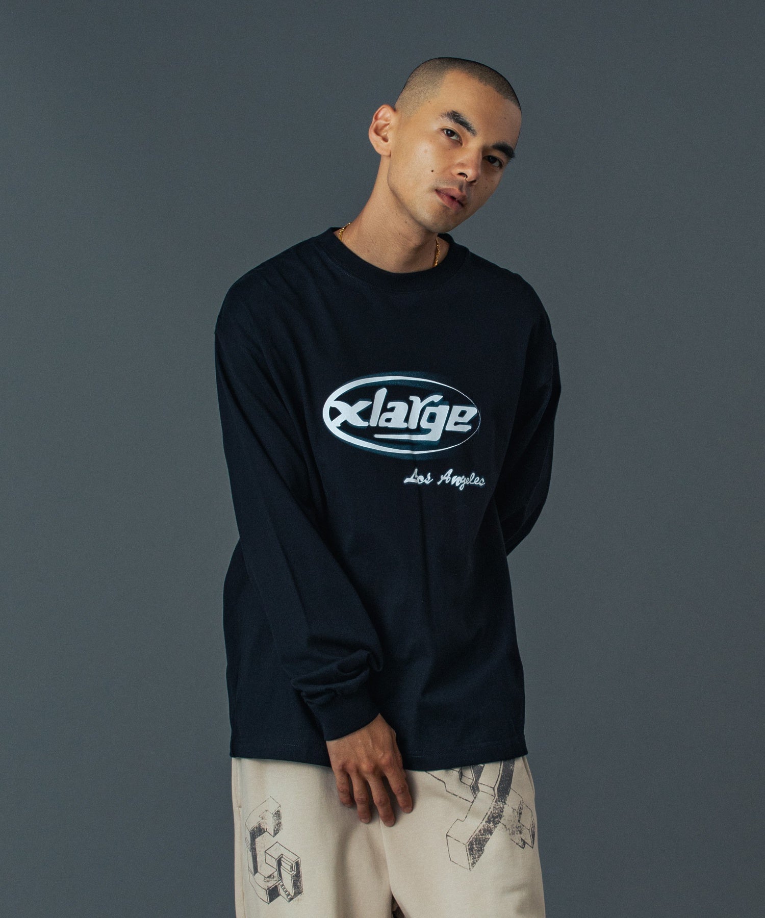 MODEL 身長172cm / 着用サイズ：Lサイズ