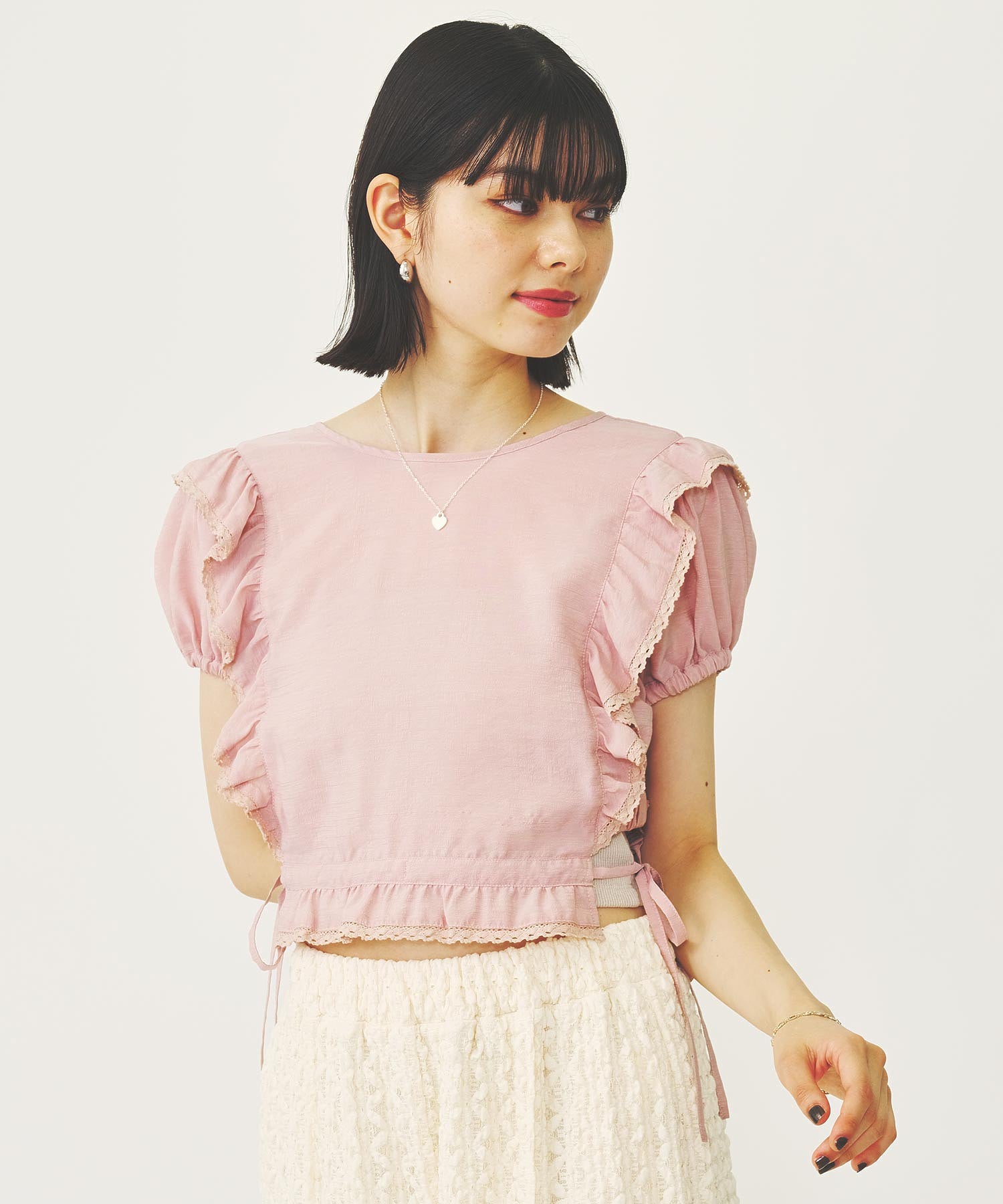 RUFFLE SLEEVE CROPPED TOP