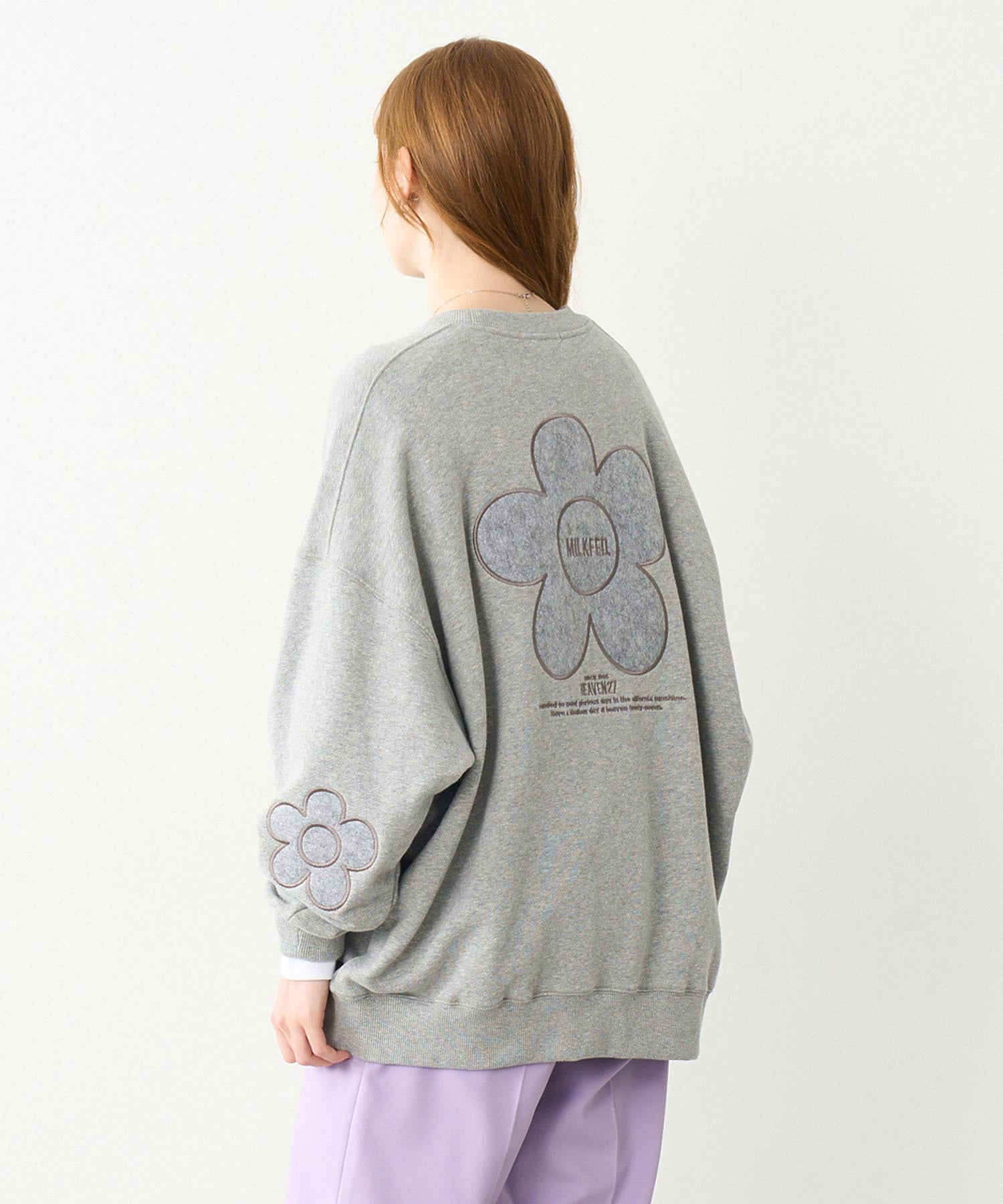 FLOWER PATCHED ELBOW SWEAT TOP