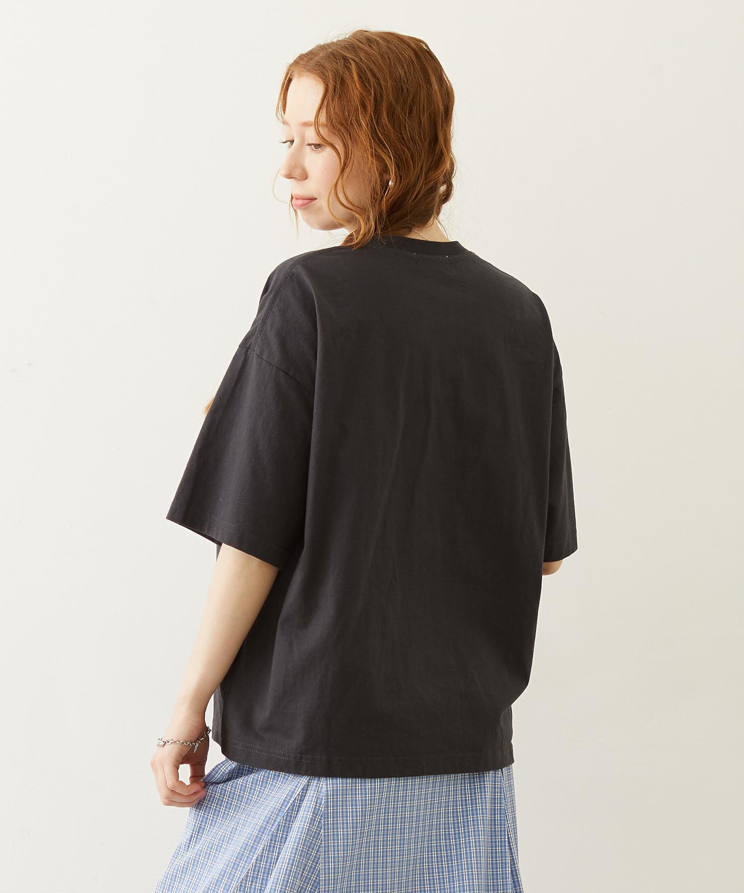 FLOWER SAGARA EMBROIDERY WIDE S/S TEE