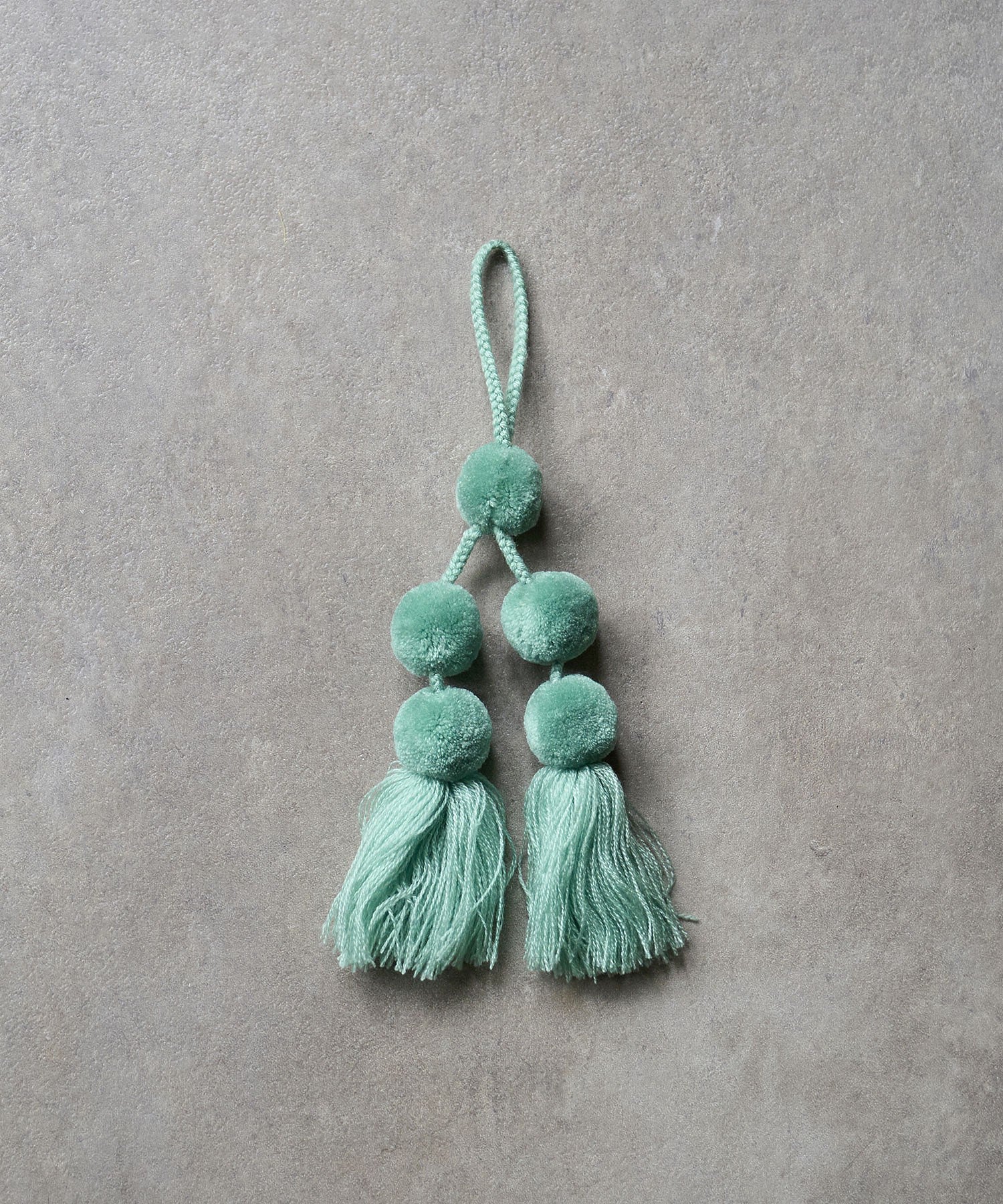 Letra/POM POM CHARM