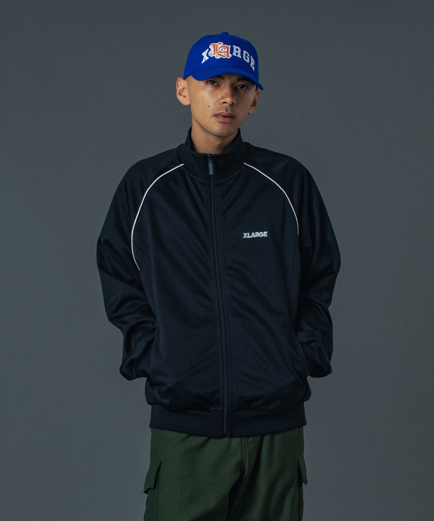 MODEL 身長172cm / 着用サイズ：Lサイズ