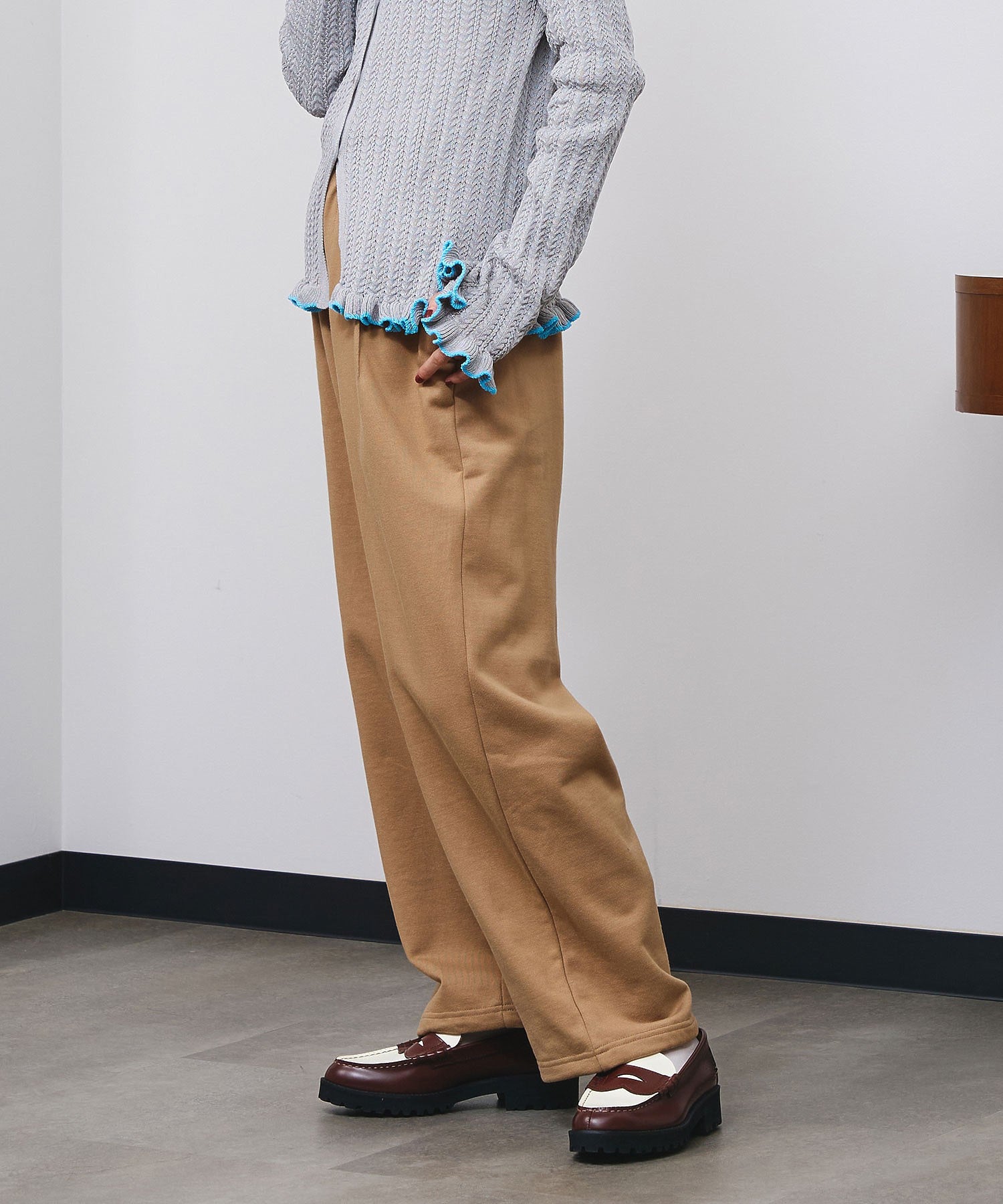 TUCKED WIDE-LEG SWEATPANTS