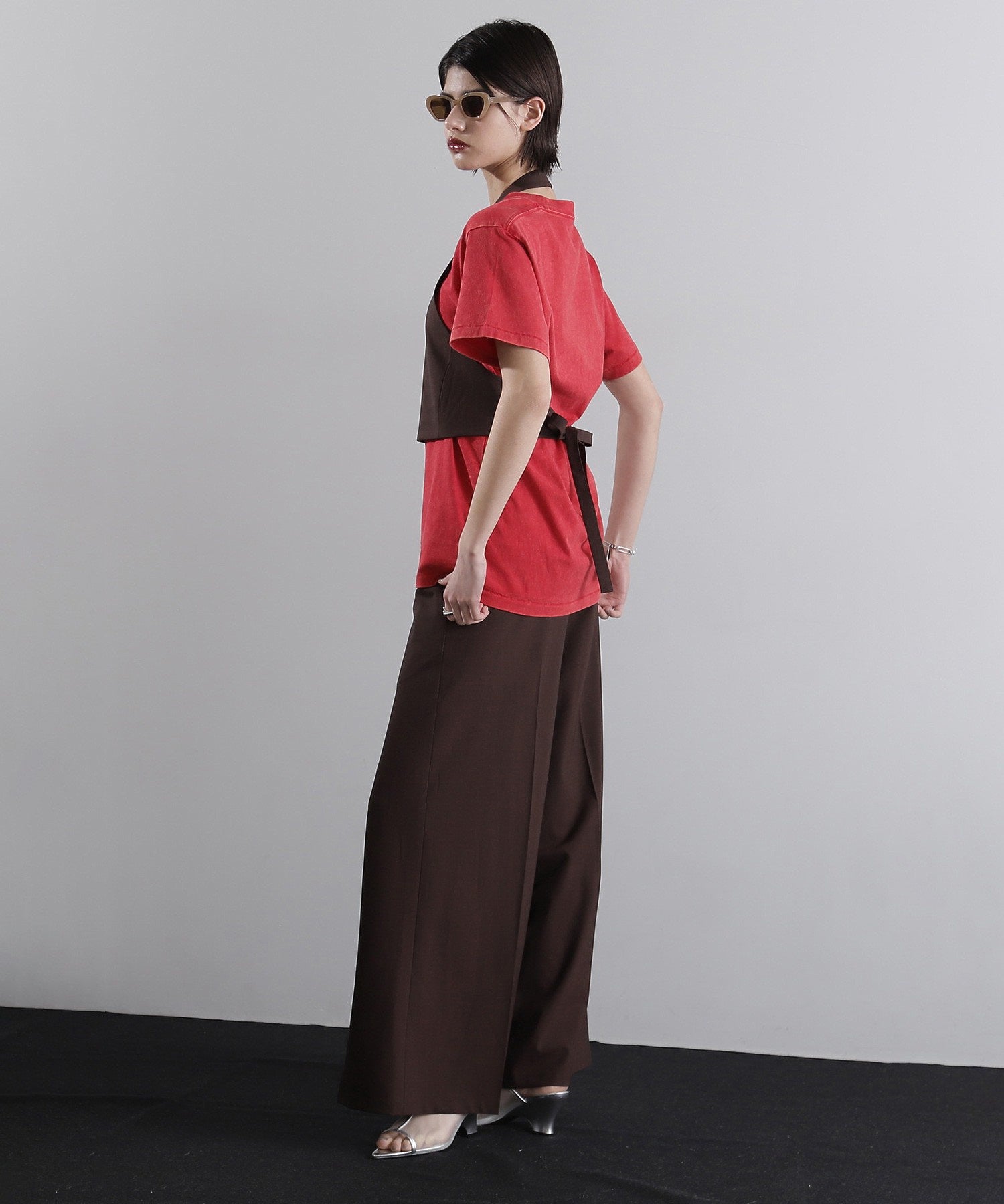 スーチングフロントスリットワンドパンツ