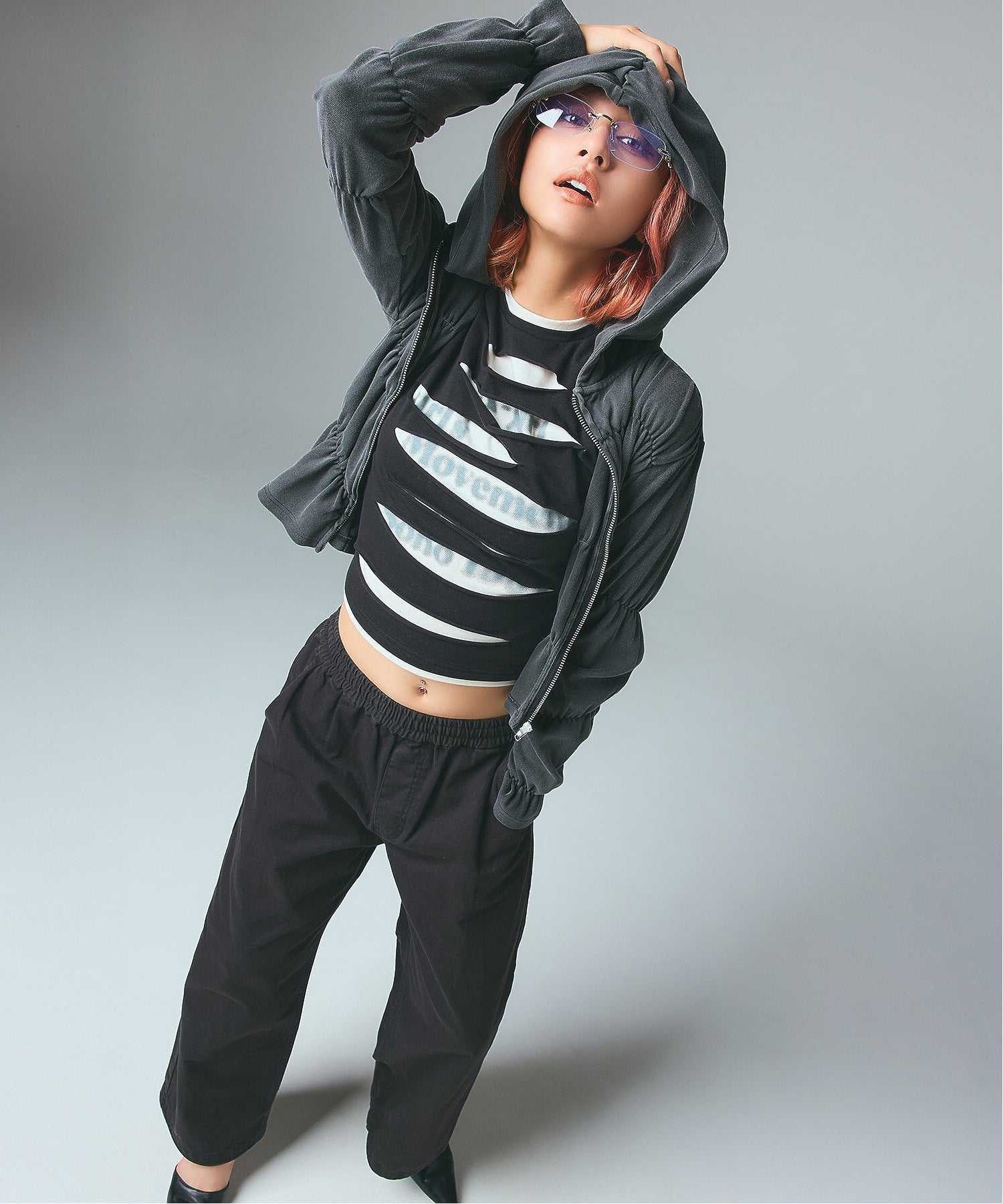 DISTRESSED S/S BABY TEE