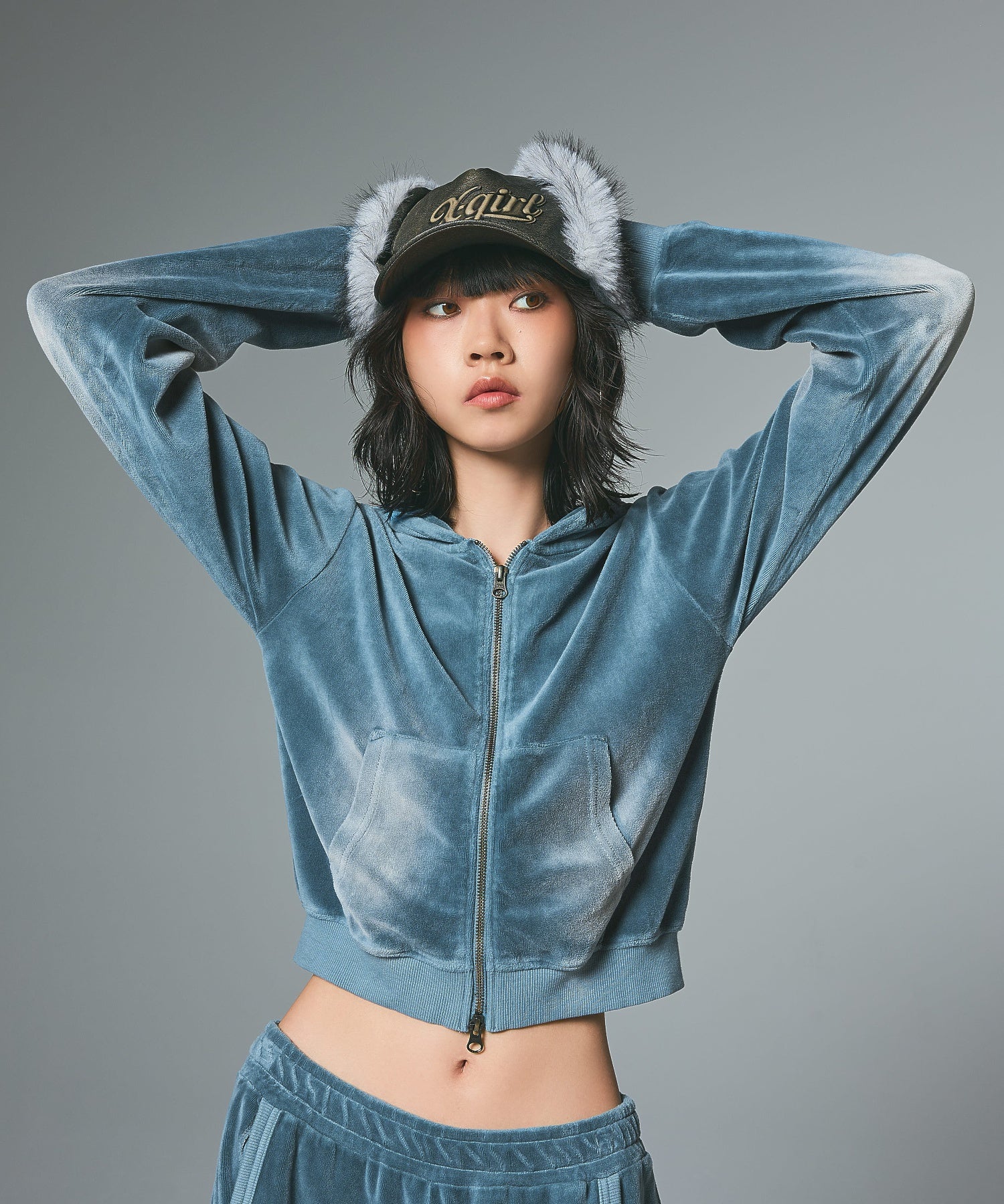 EMBOSSED LOGO PATCH EARFLAP CAP