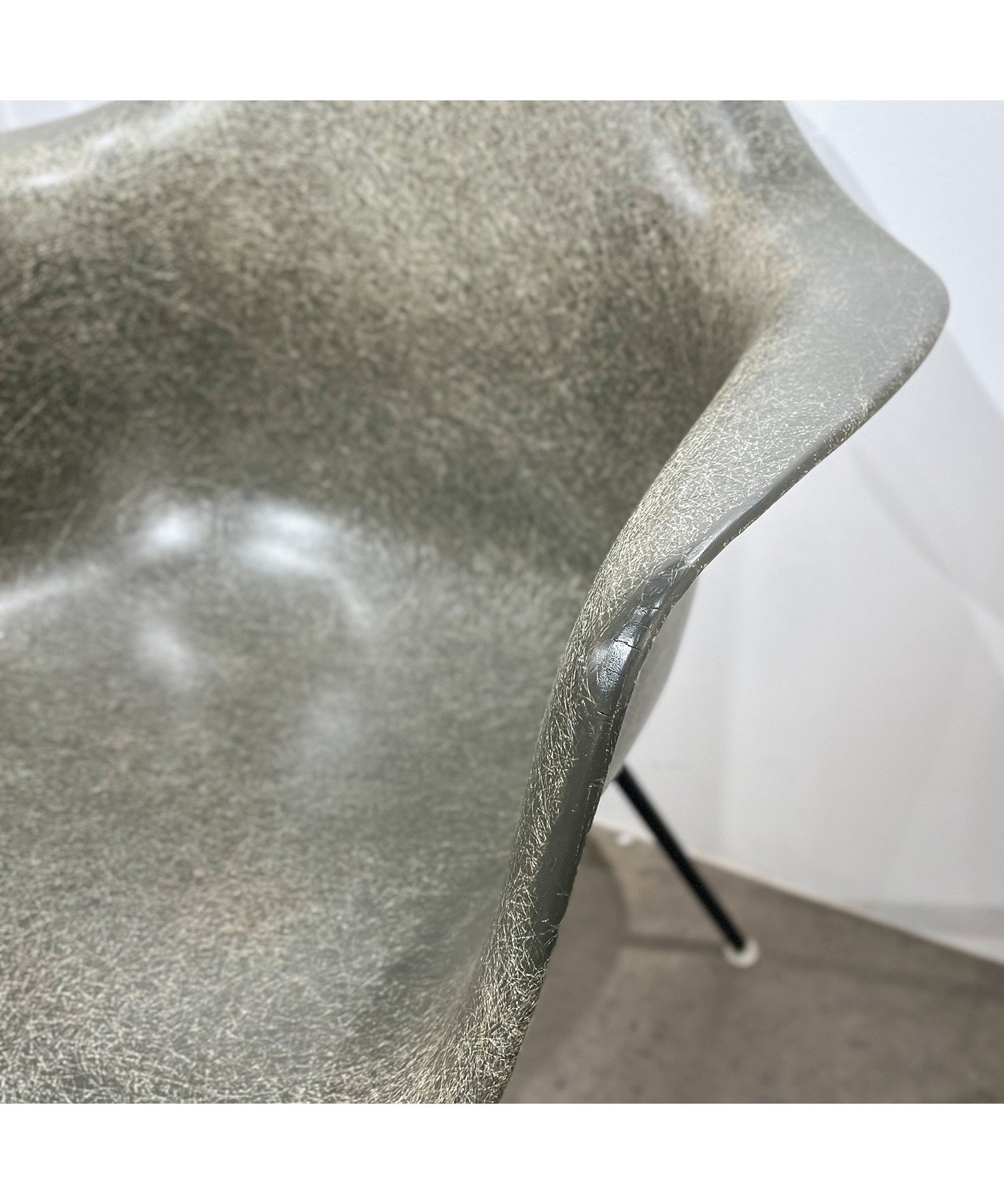 Arm Shell / Elephant Hide Grey