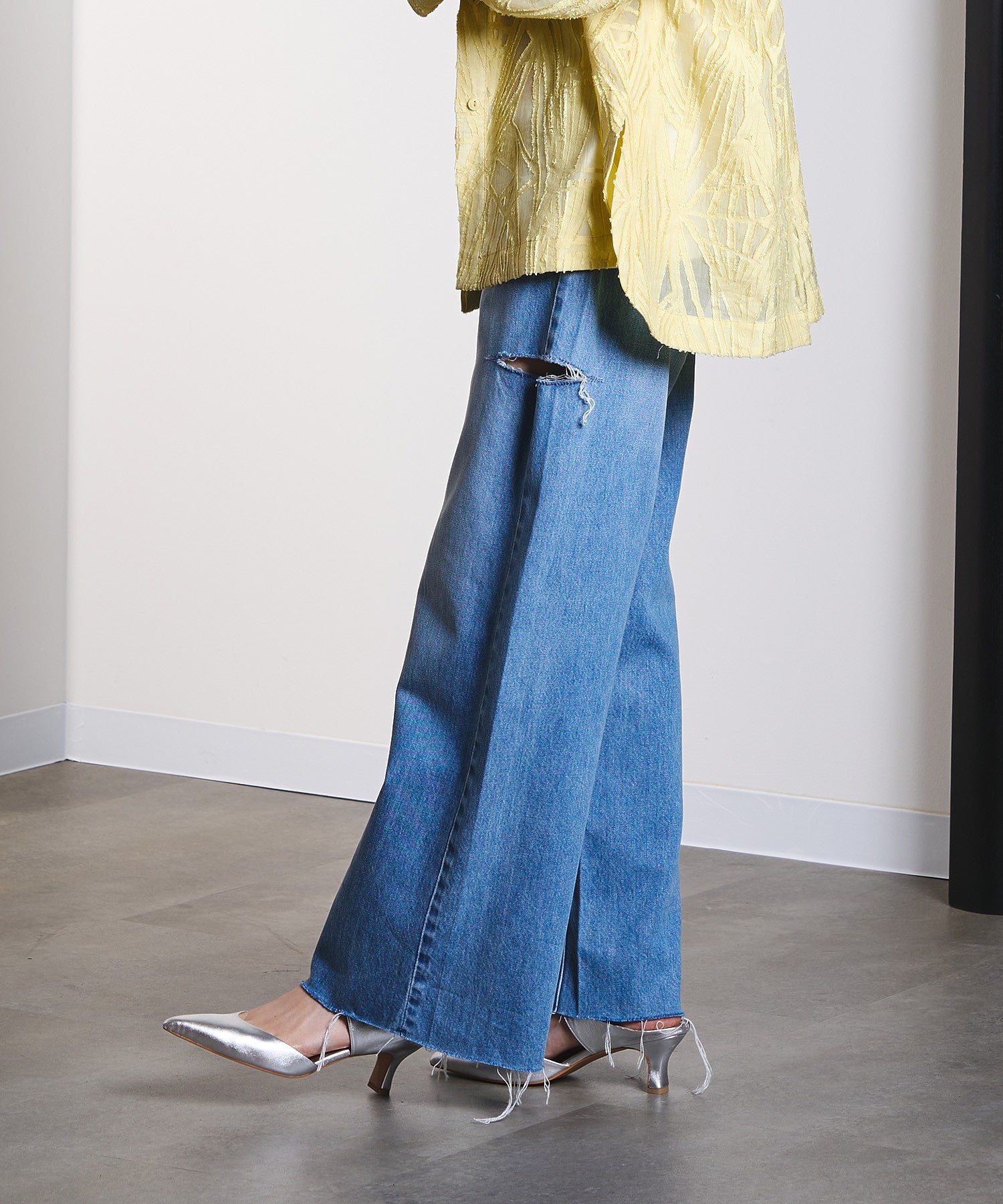 POINTED  BELT MULE