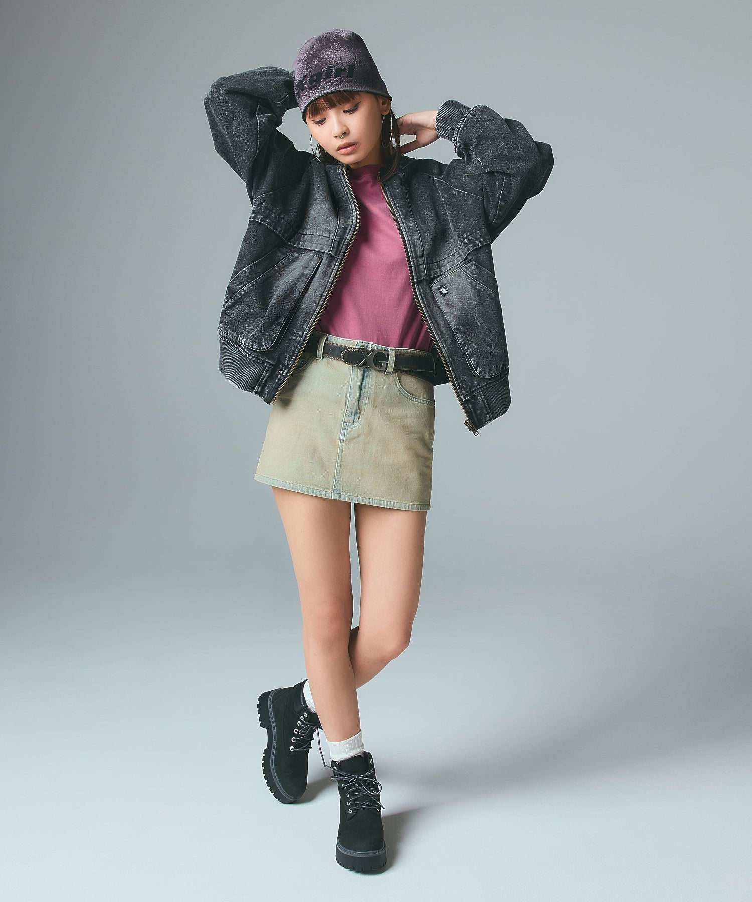 PIGMENT DYED FACE AND LOGO SQUARE PATCH L/S TEE