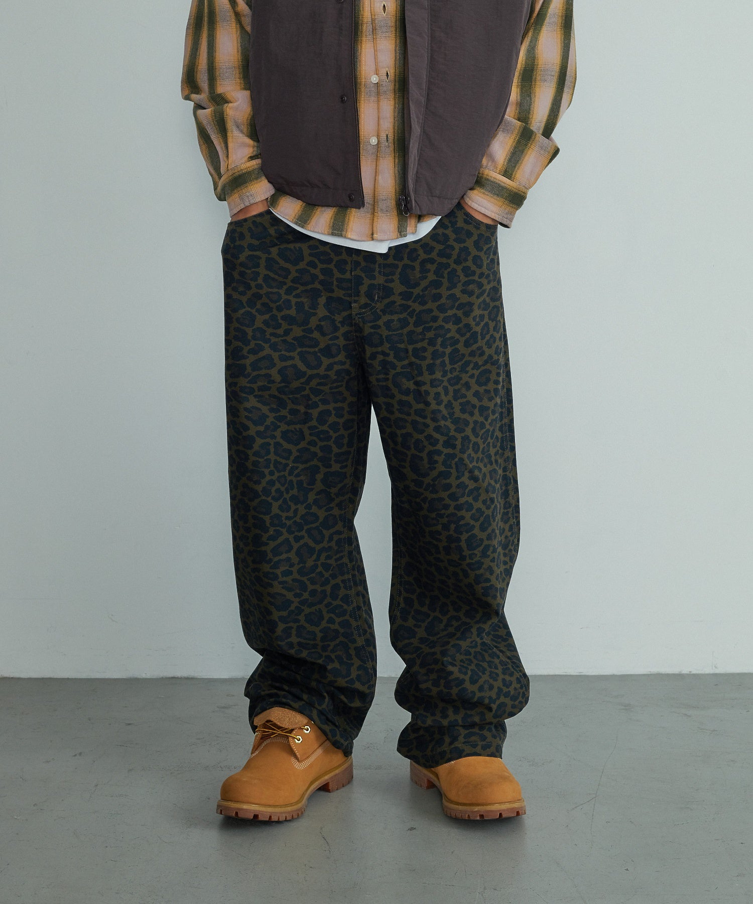 MODEL身長：170cm / 着用サイズ：Lサイズ