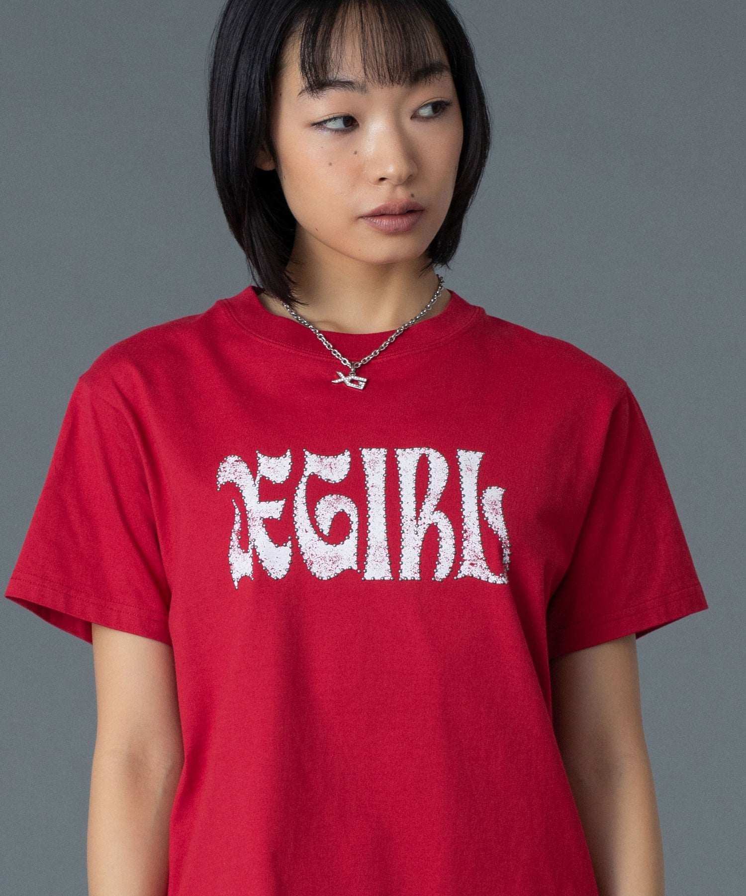 STUDDED LOGO S/S TEE