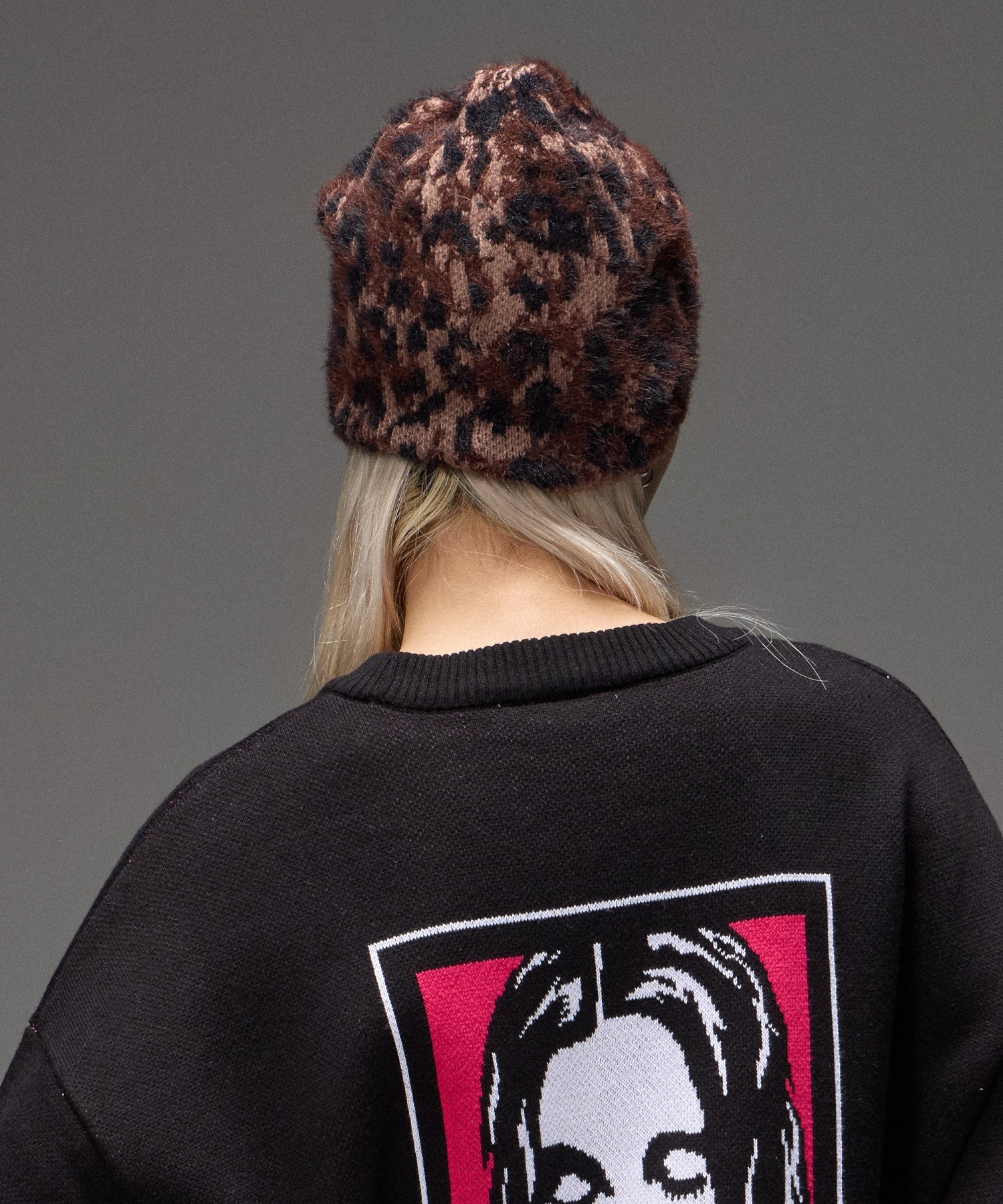 LEOPARD SHAGGY JACQUARD BEANIE