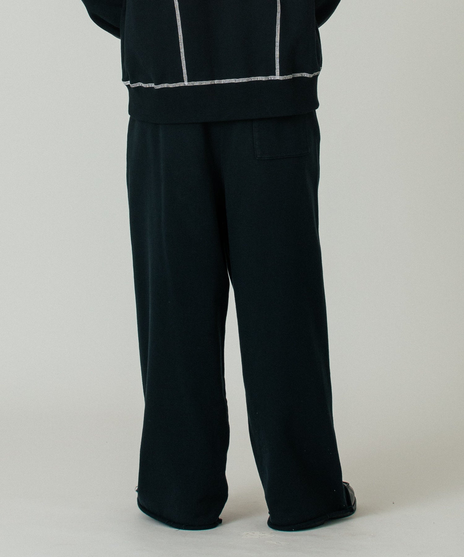 WIDE SWEAT PANTS