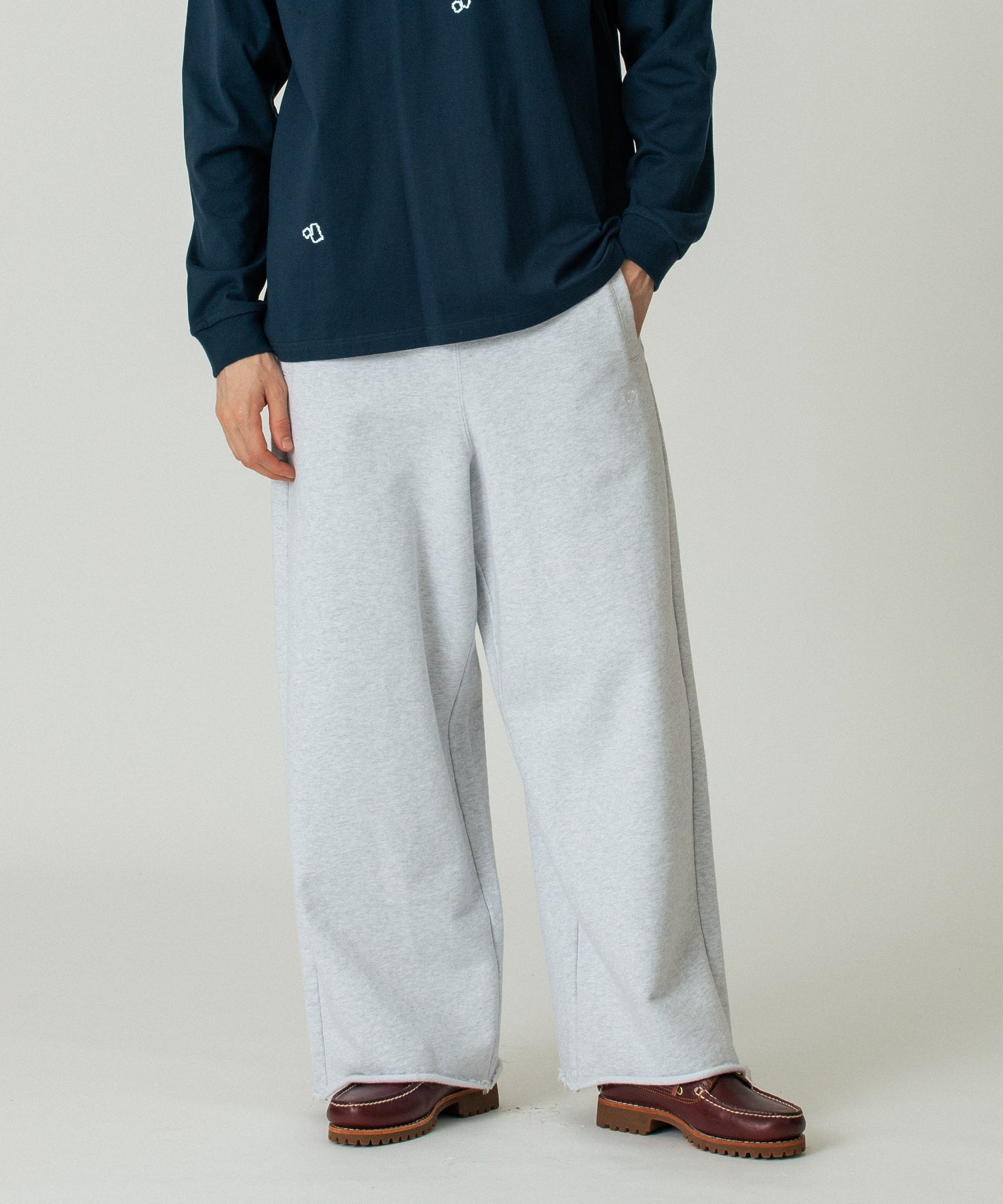 WIDE SWEAT PANTS