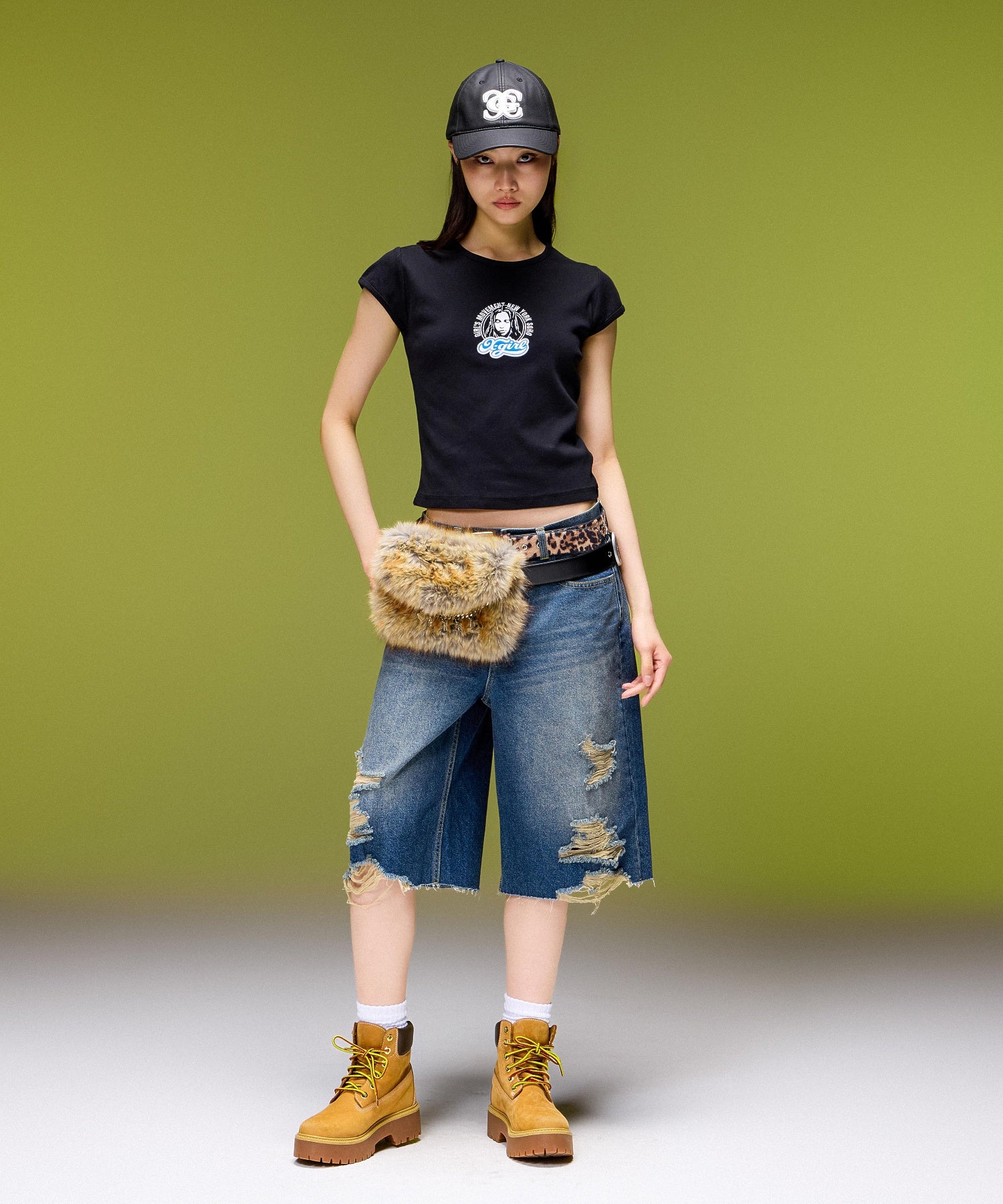 EMBLEM POCKET DISTRESSED DENIM SHORTS