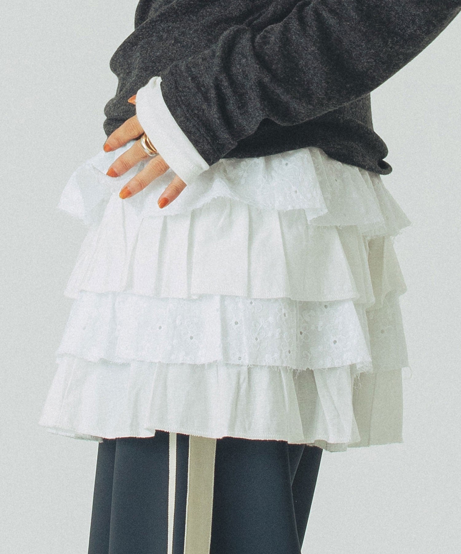 LACE SKIRT