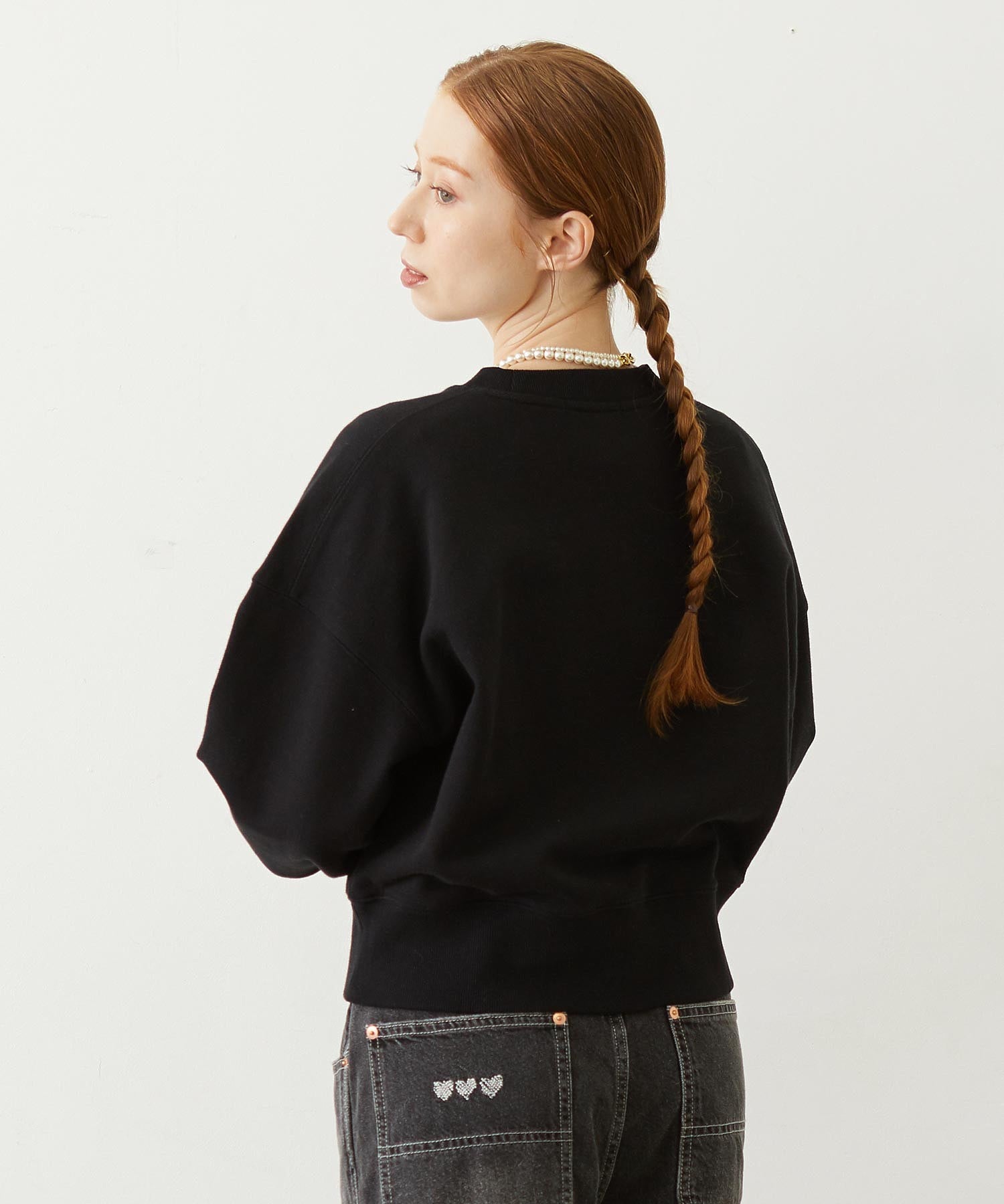 THREE-TIERED LOGO CLEAR PRINT SHORT CREW SWEAT