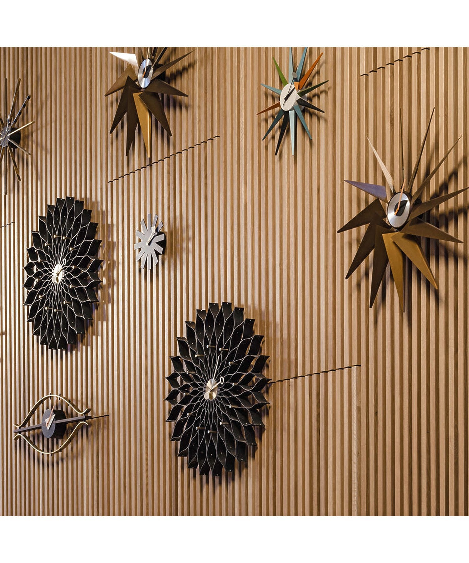 Vitra Sunburst Clock Multi