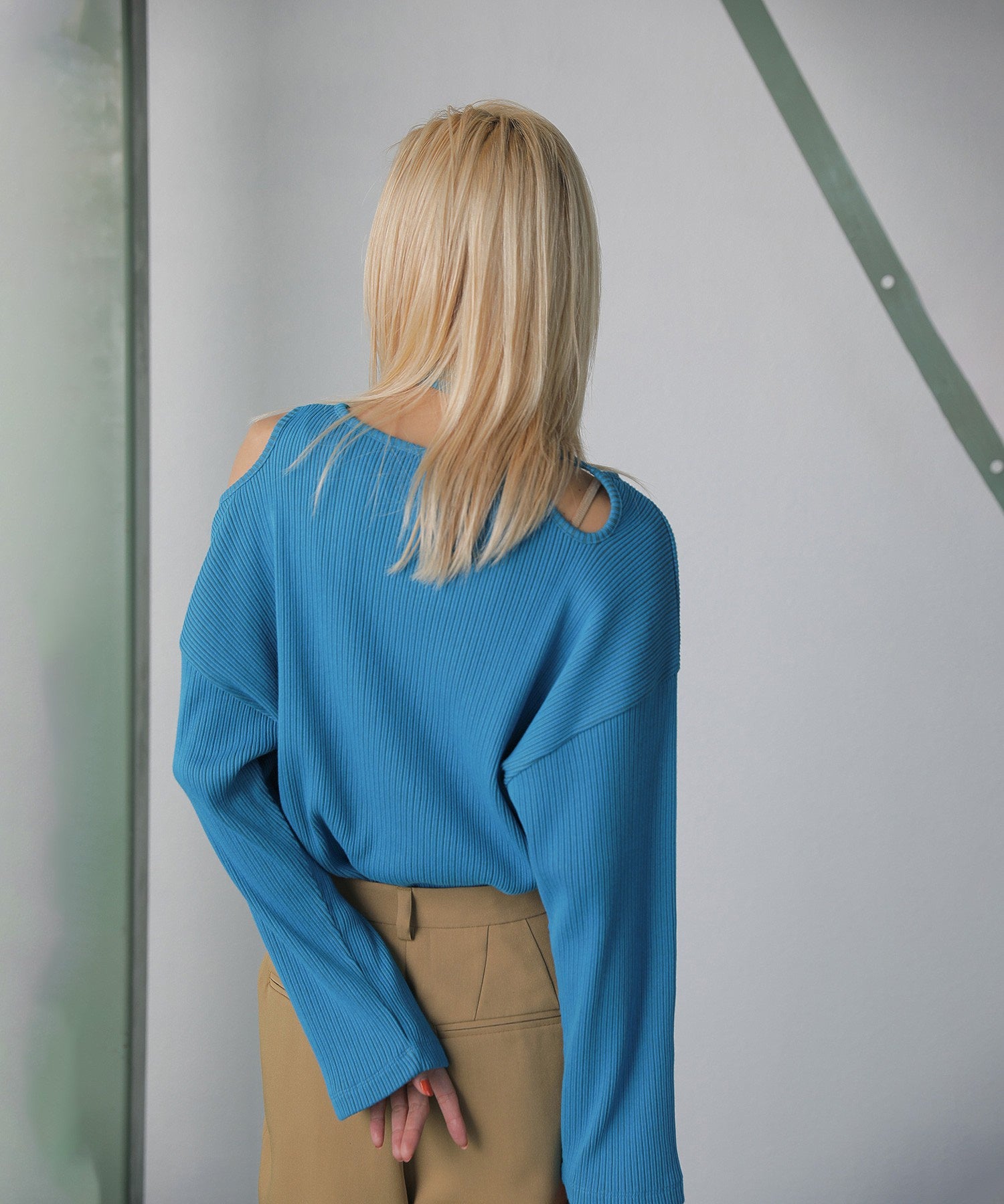 mici/カットオフプルオーバー