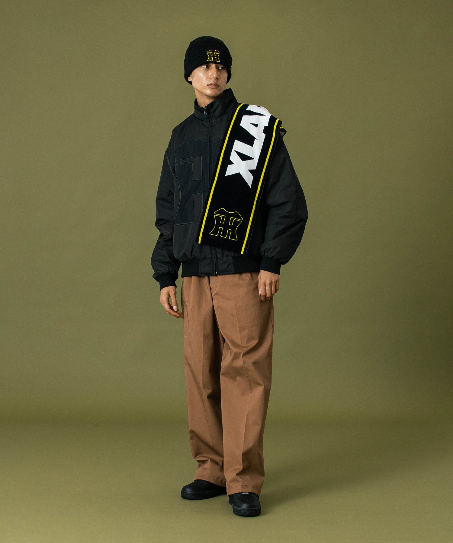 XLARGE×HANSHIN TIGERS MUFFLER TOWEL