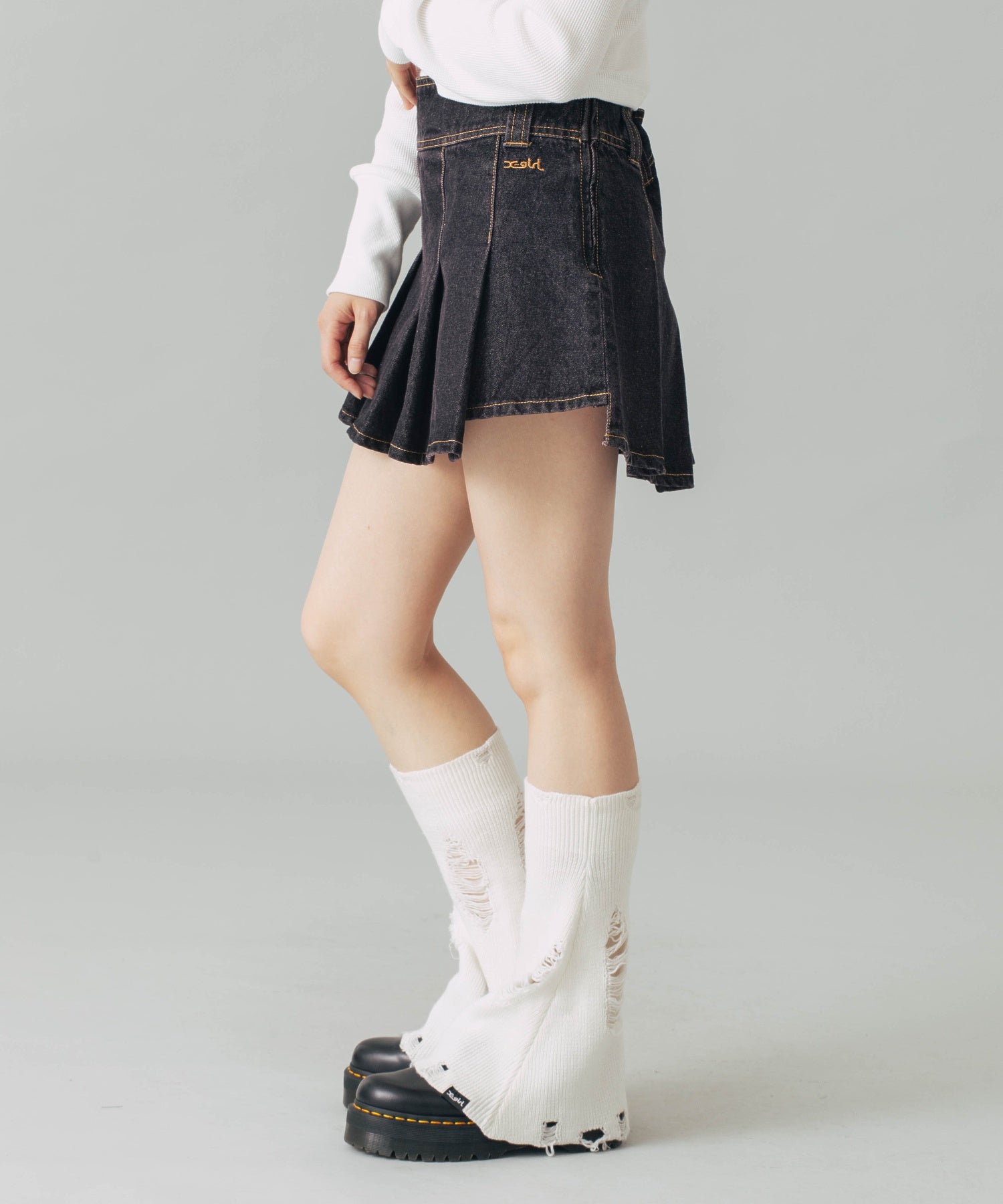 PLEATED DENIM MINI SKIRT