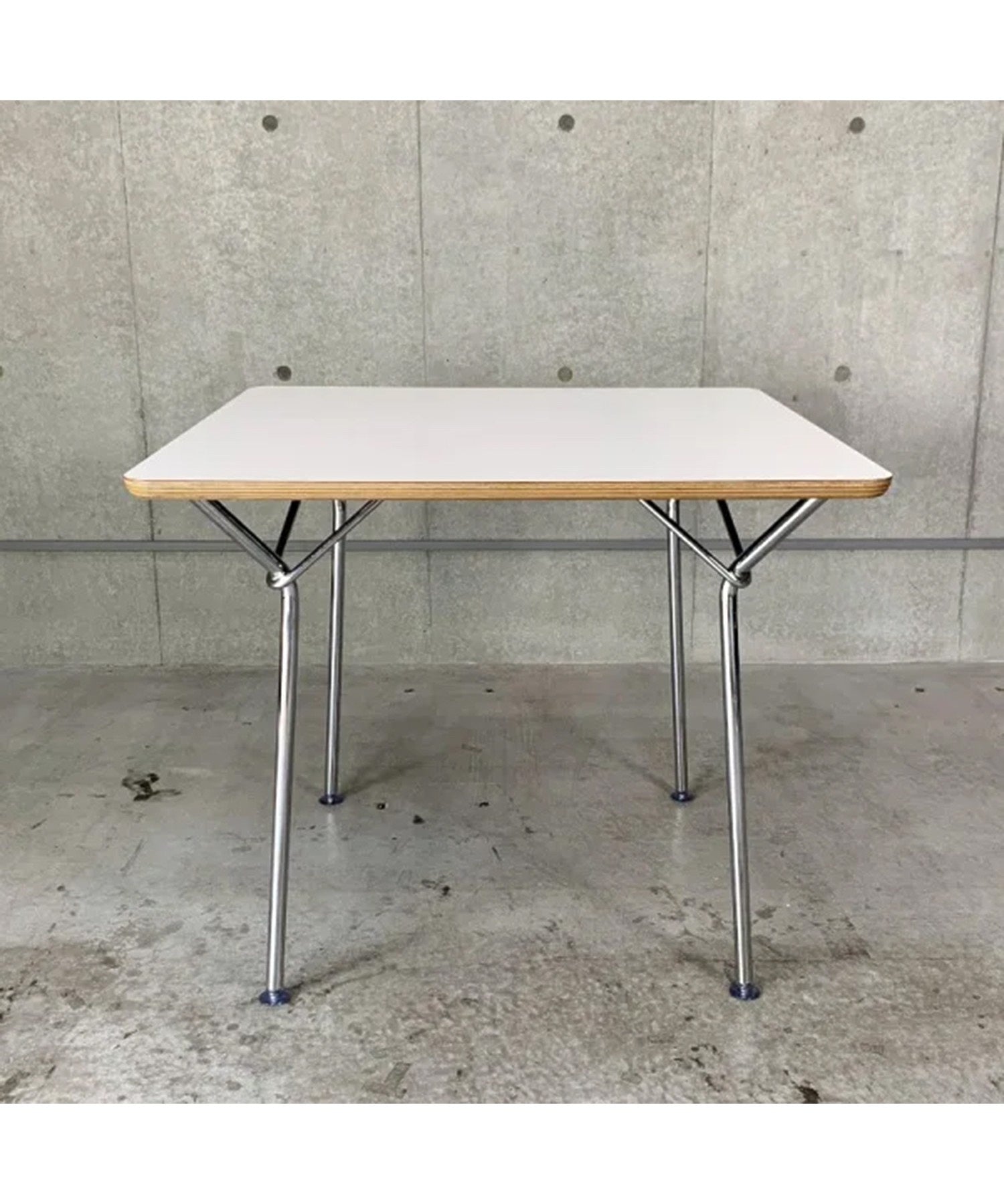 TENDO Yanagi Dining Table T-2729ME-NT