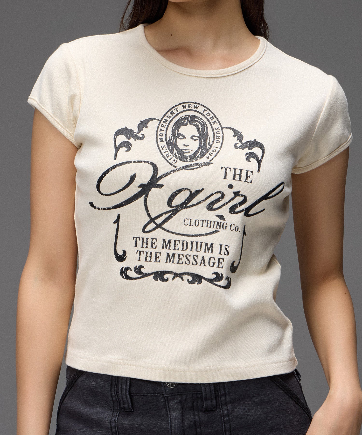 FADED VICTORIAN FACE S/S BABY TEE