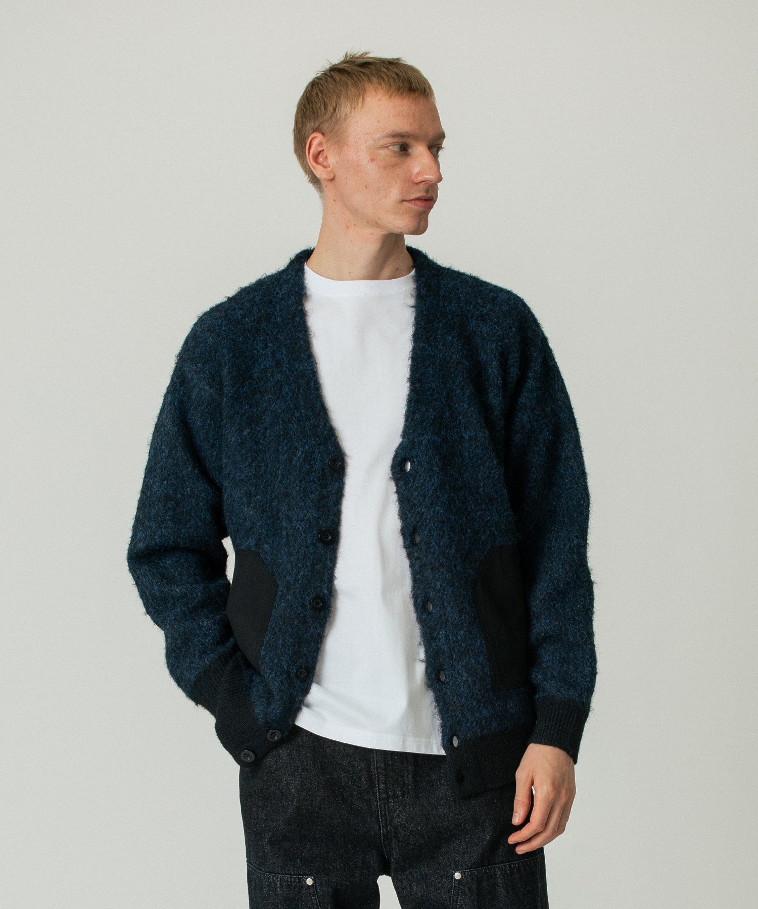 KNIT CARDIGAN