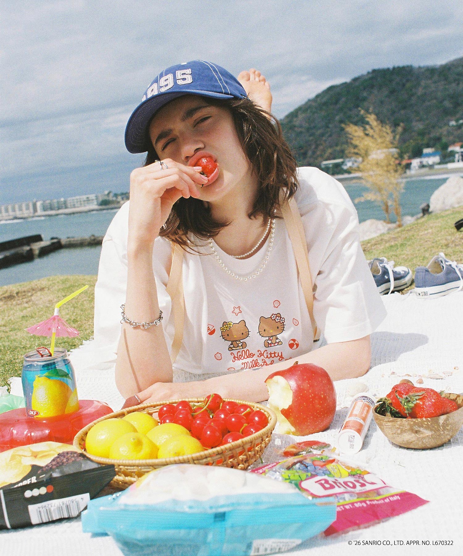MILKFED. × HELLO KITTY SUN-KISSED F2F S/S TEE