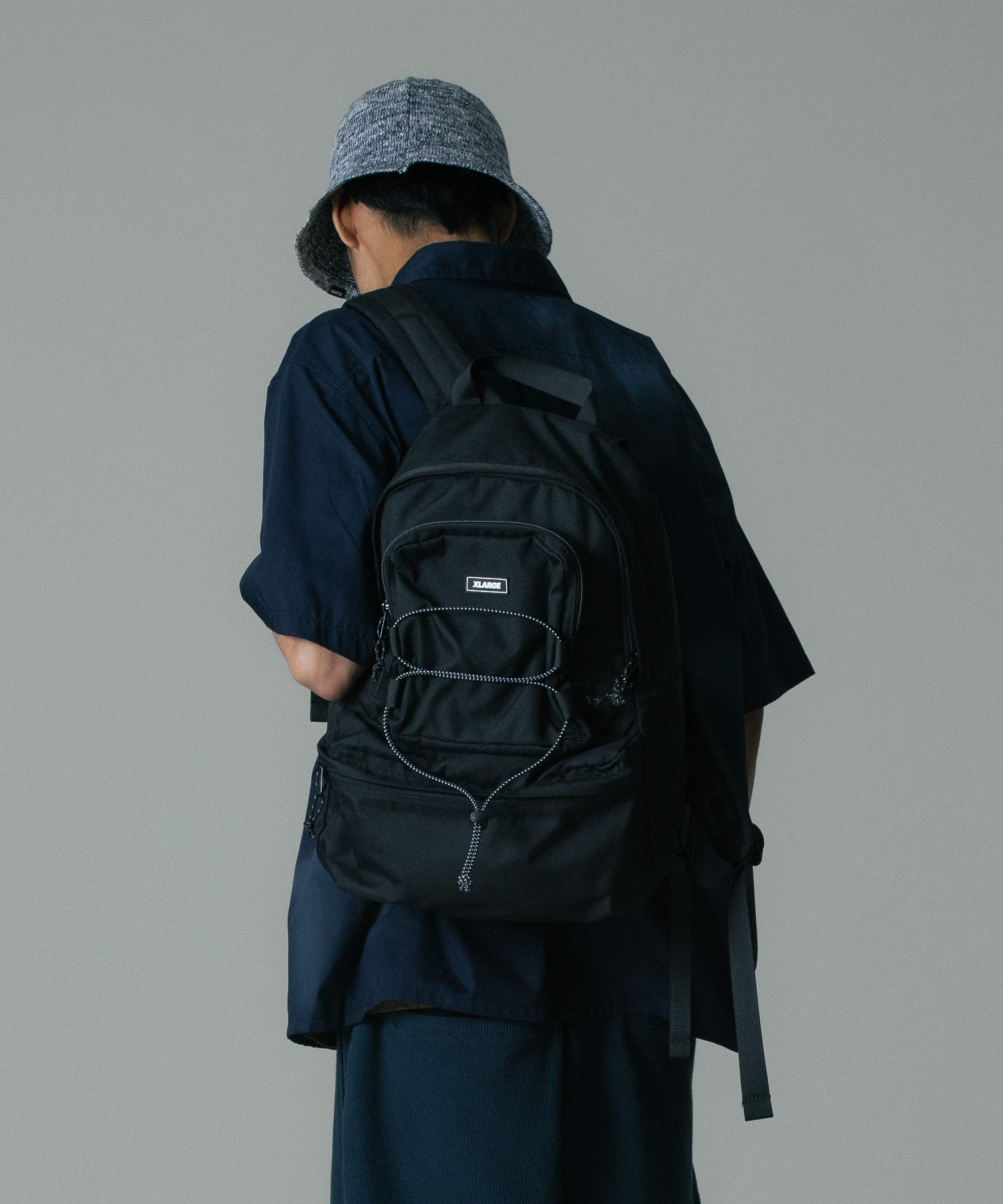 MODEL 身長183cm / 着用サイズ：ONE SIZE