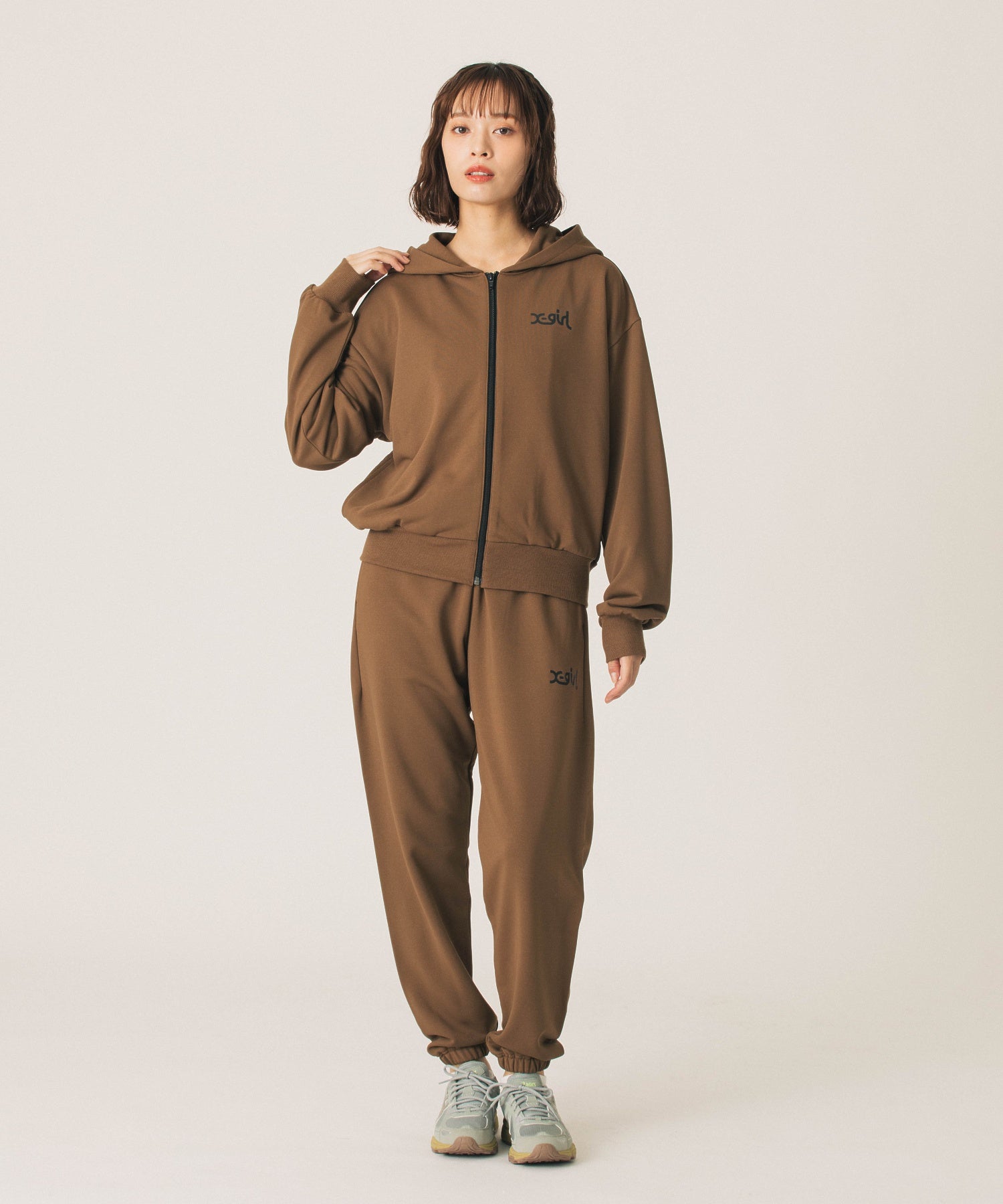 SWEAT PANTS