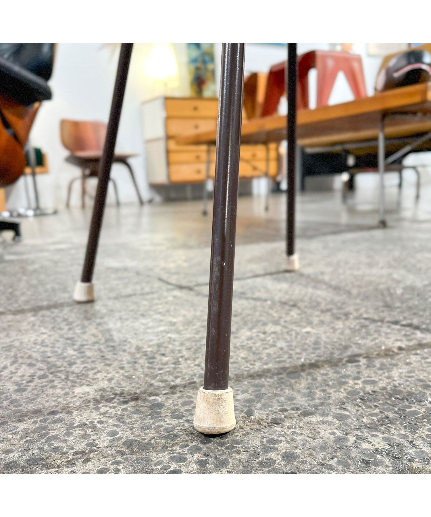 Eames H-Base / Brown / Vintage
