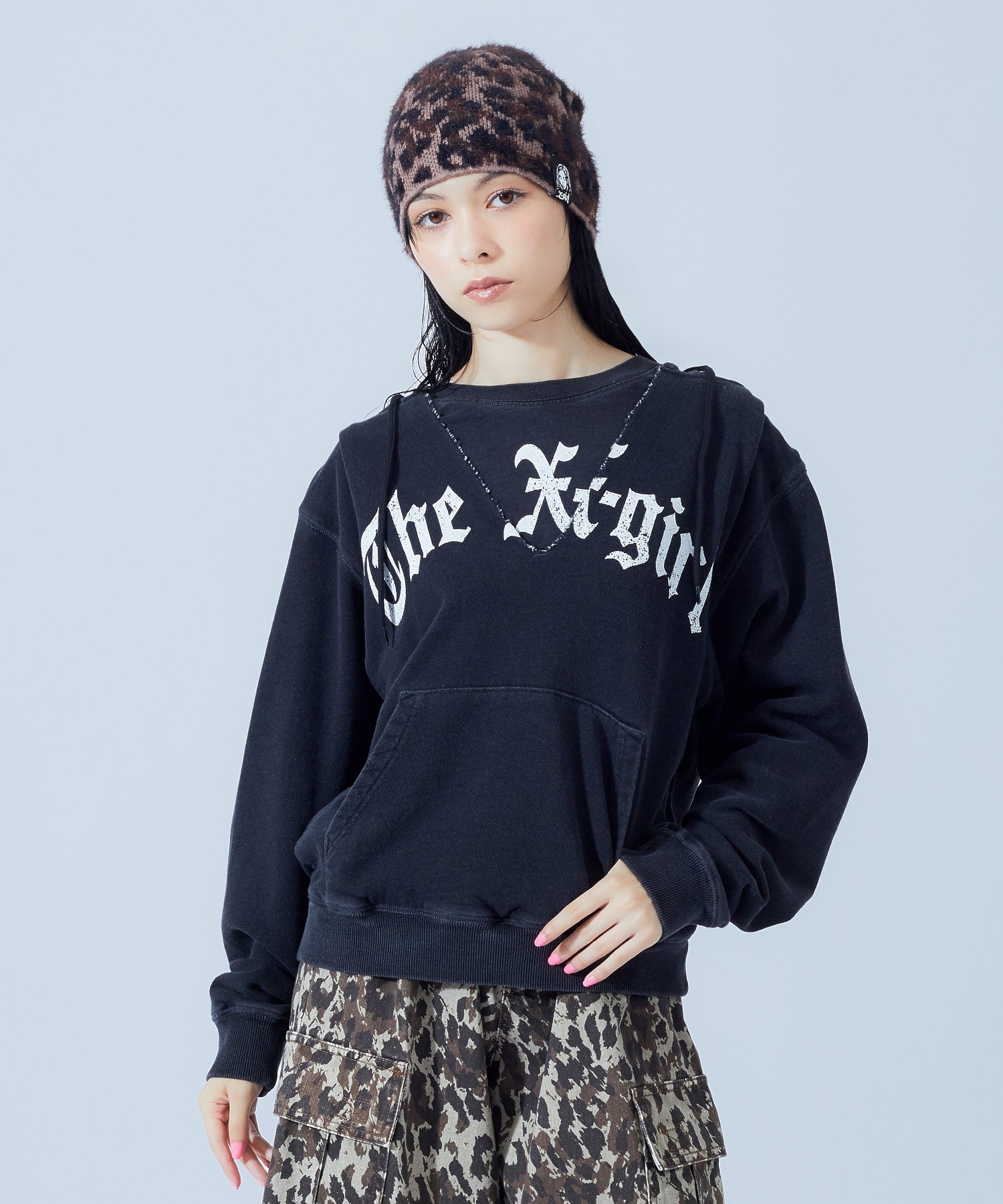 LAYERED STYLE FRONT SLIT SWEAT HOODIE