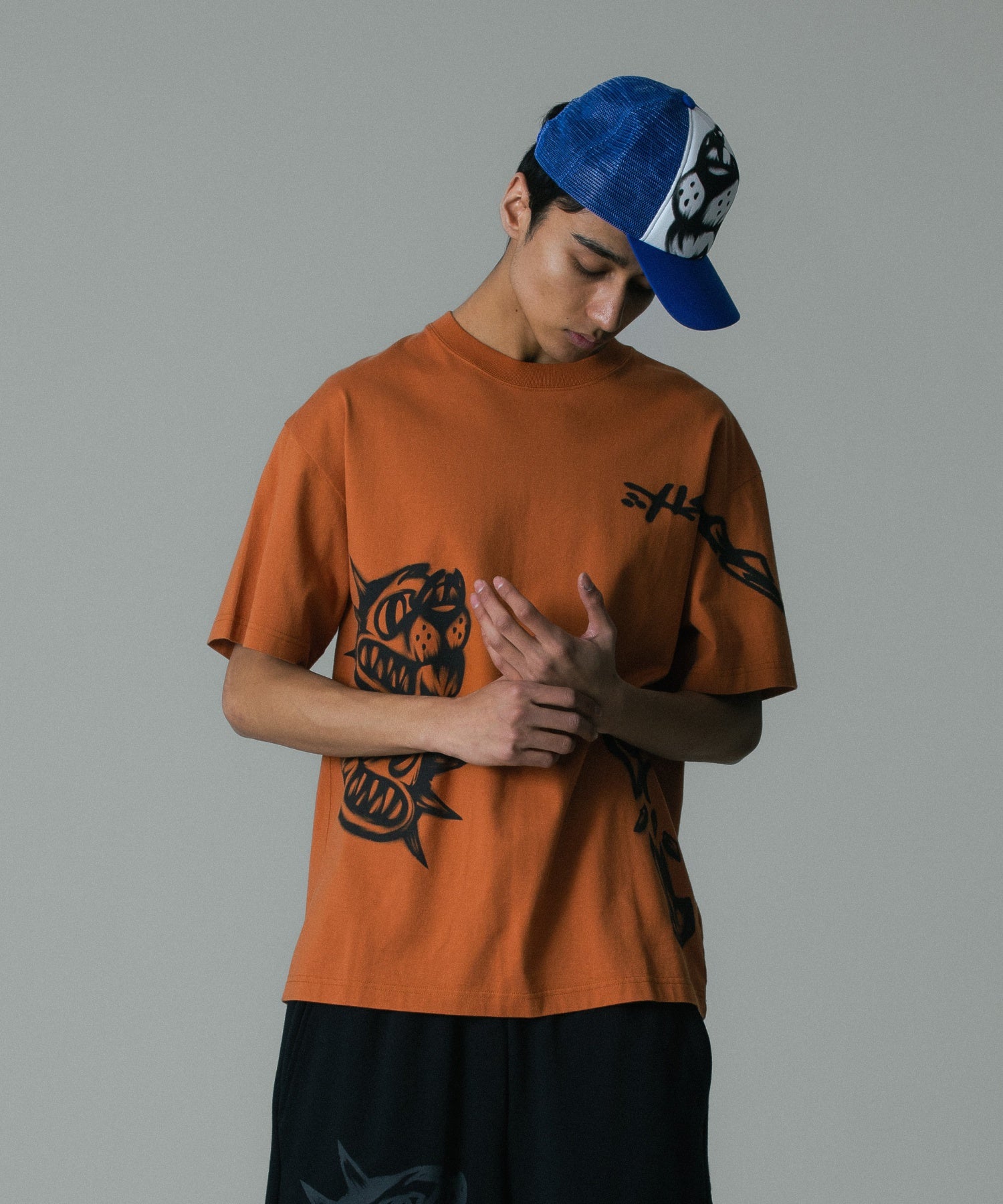 MODEL 身長183cm / 着用サイズ：Lサイズ