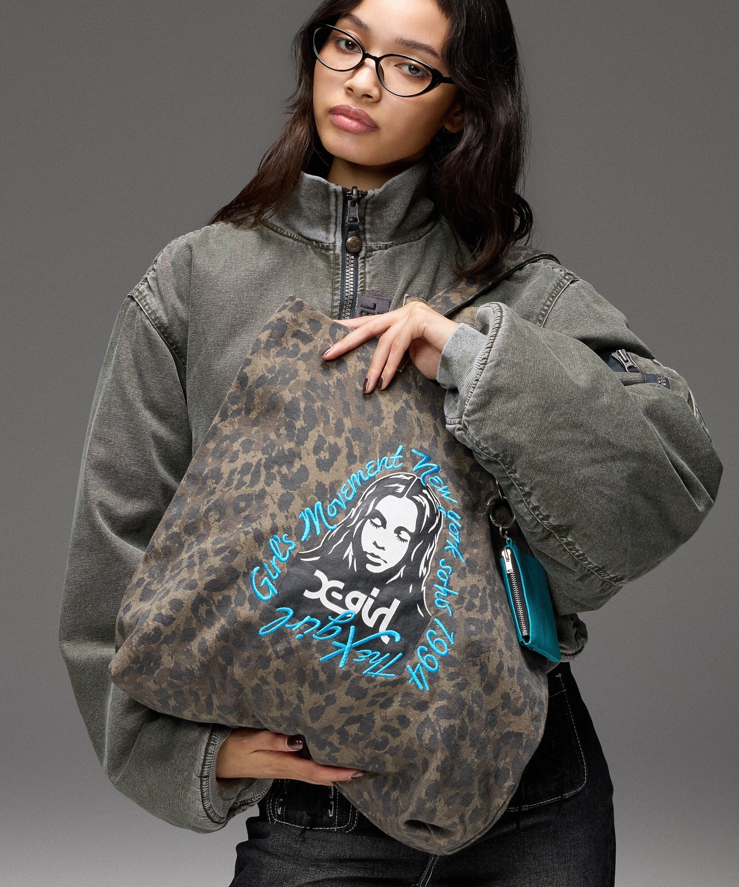 HAND DRAWN LOGO AND FACE TOTE BAG
