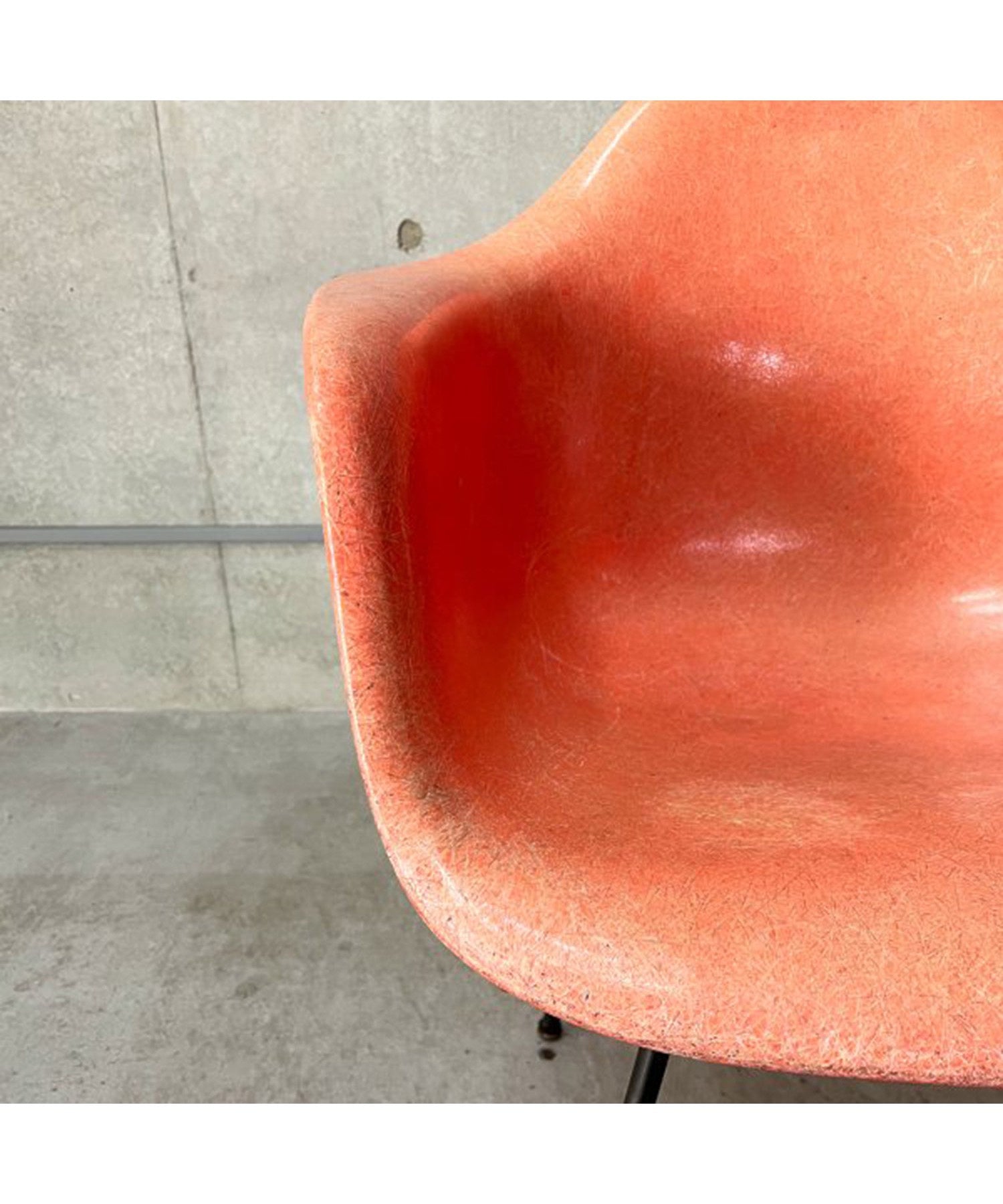 HermanMiller Arm Shell 1st Model / Red Orange