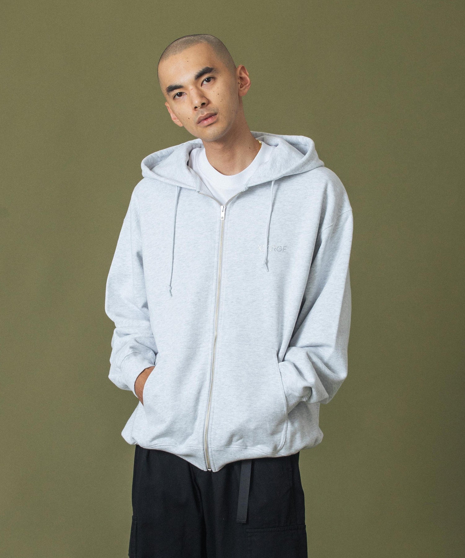 MODEL 身長172cm / 着用サイズ：Lサイズ