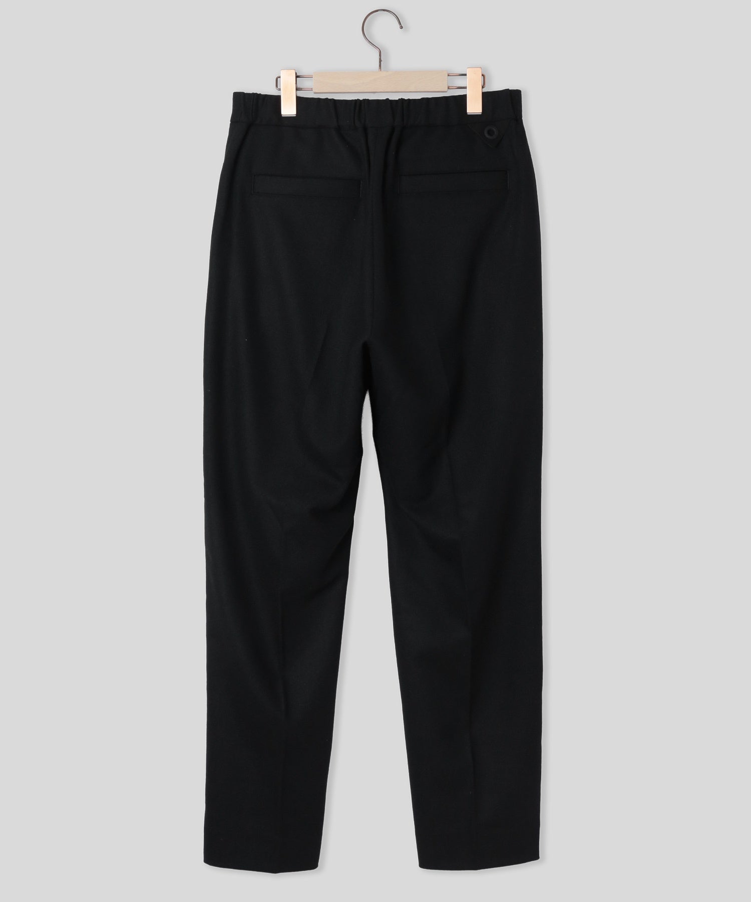 WHITE MOUNTAINEERING/ホワイトマウンテニアリング/2 TUCK TAPERED PANTS WM2673410