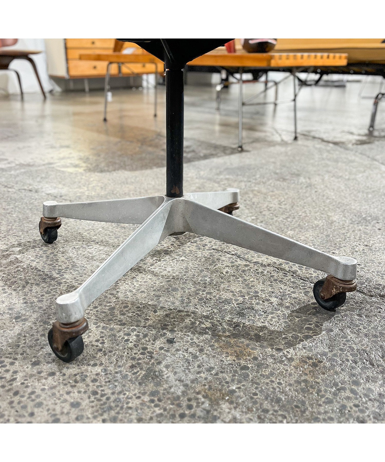 Eames Contract Caster Base / Vintage