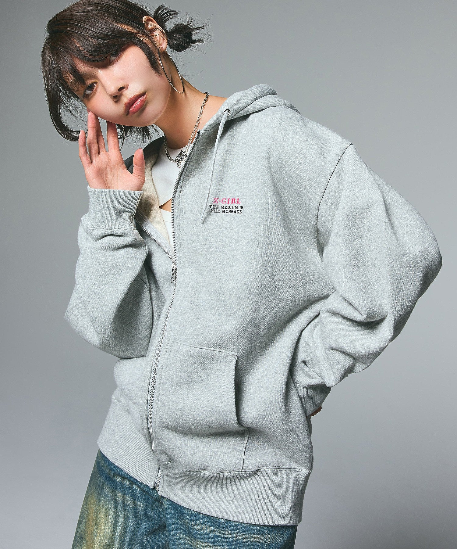 CIRCLE LOGO AND FACE ZIP UP SWEAT HOODIE