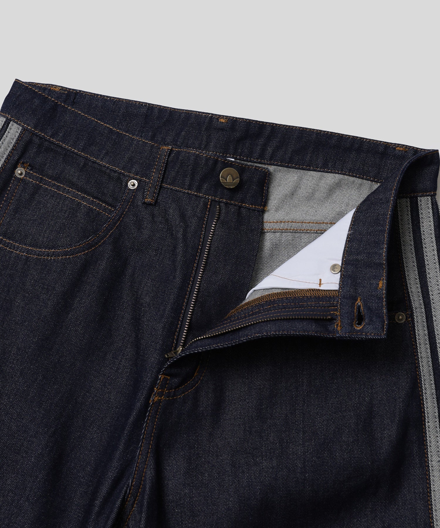 adidas/アディダス/FIREBIRD ADICOLOR RAW DENIM SHORTS VZ530