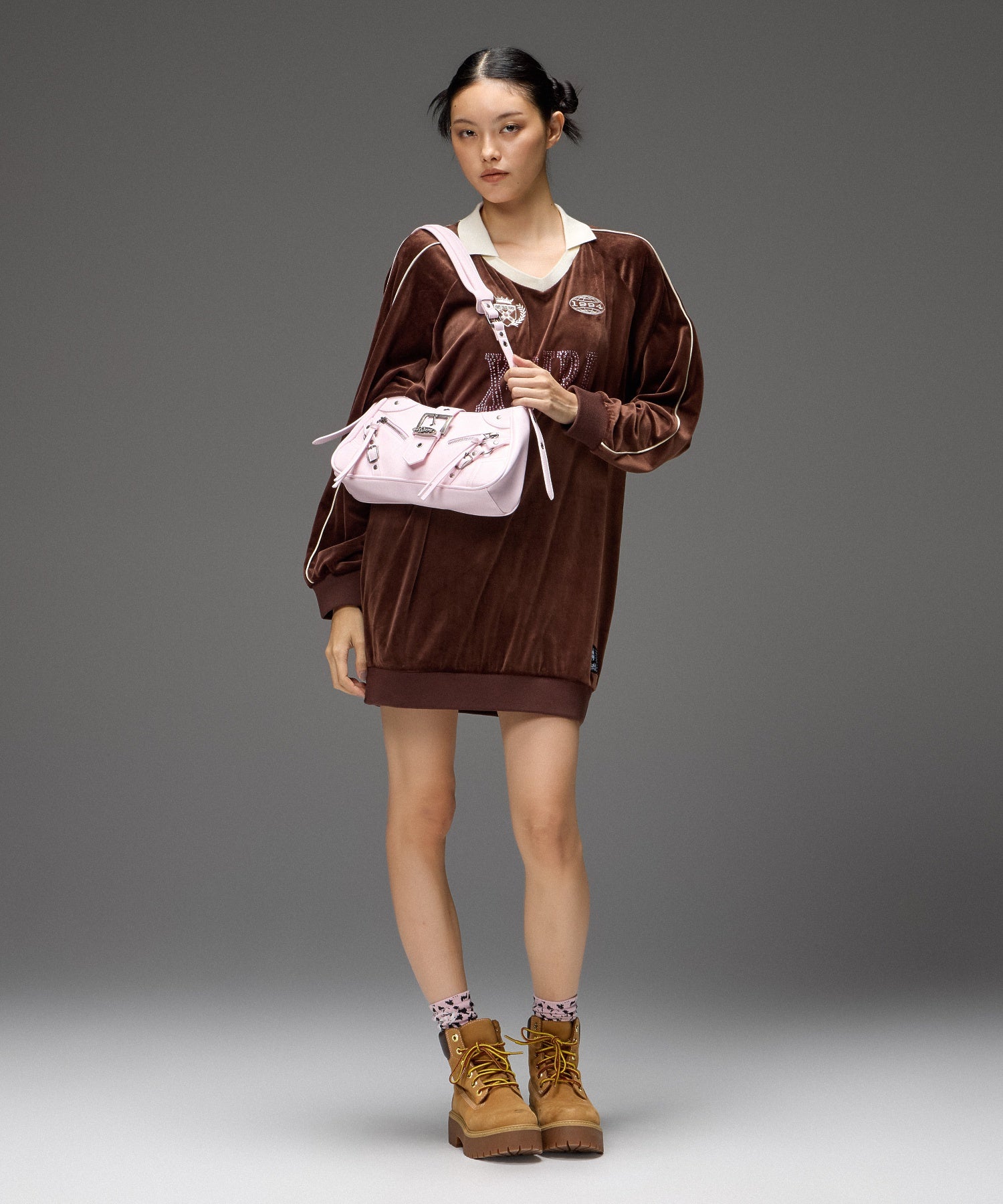 RHINESTONE LOGO VELOUR GAME SHIRT DRESS